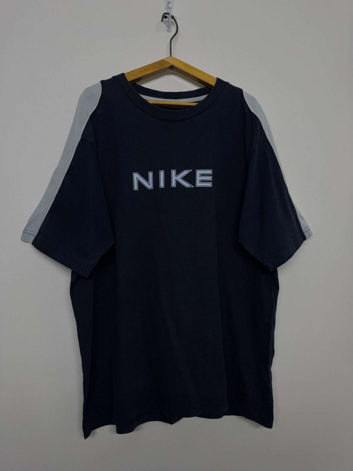 Nike Vintage Nike Center Logo Boxy T Shirt - Nike Teams 00’s Size US XL / EU 56 / 4 - 5 Thumbnail