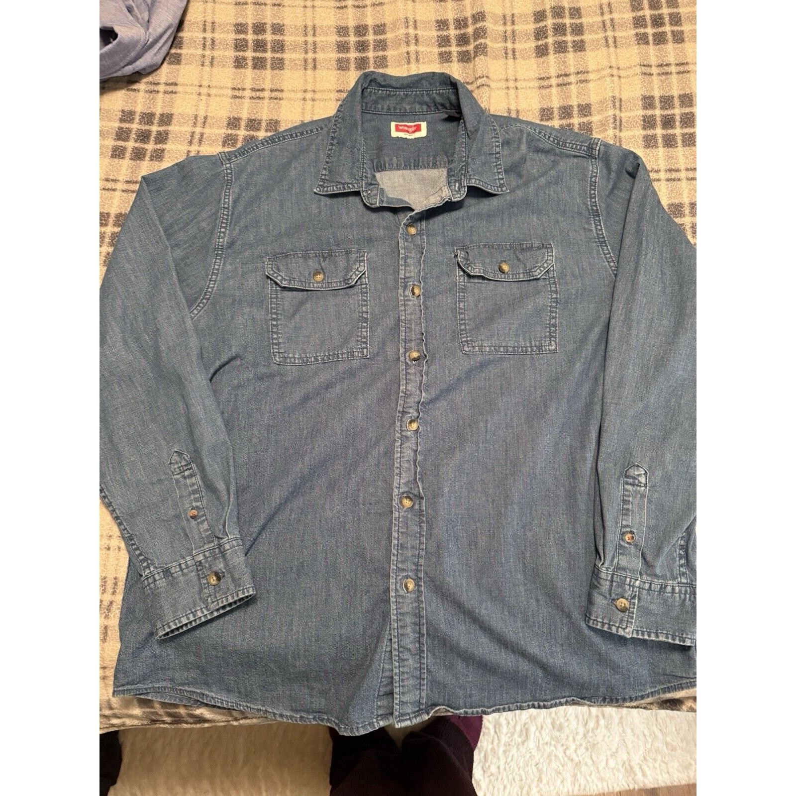 Wrangler Wrangler Denim Shirt Size XL Size US XL / EU 56 / 4 - 1 Thumbnail