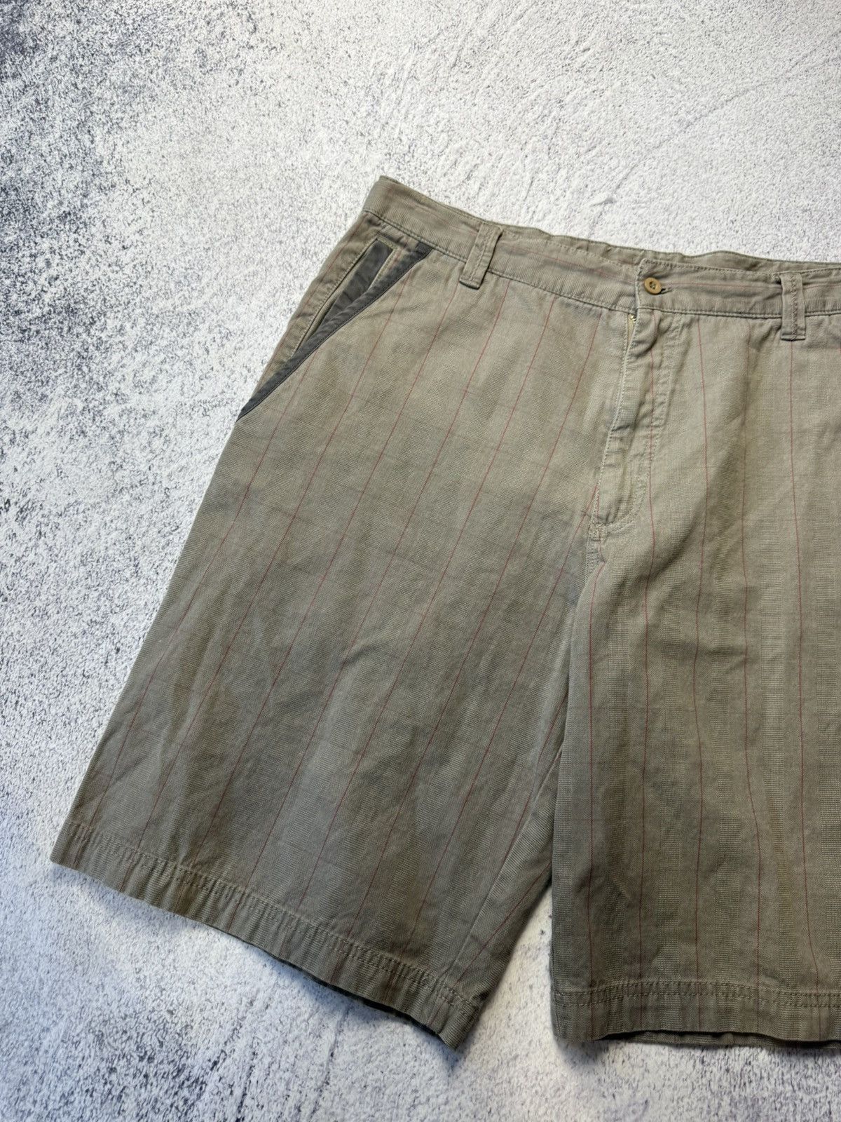 Nike Vintage Nike Shorts Japanese Y2K Size US 32 / EU 48 - 5 Thumbnail