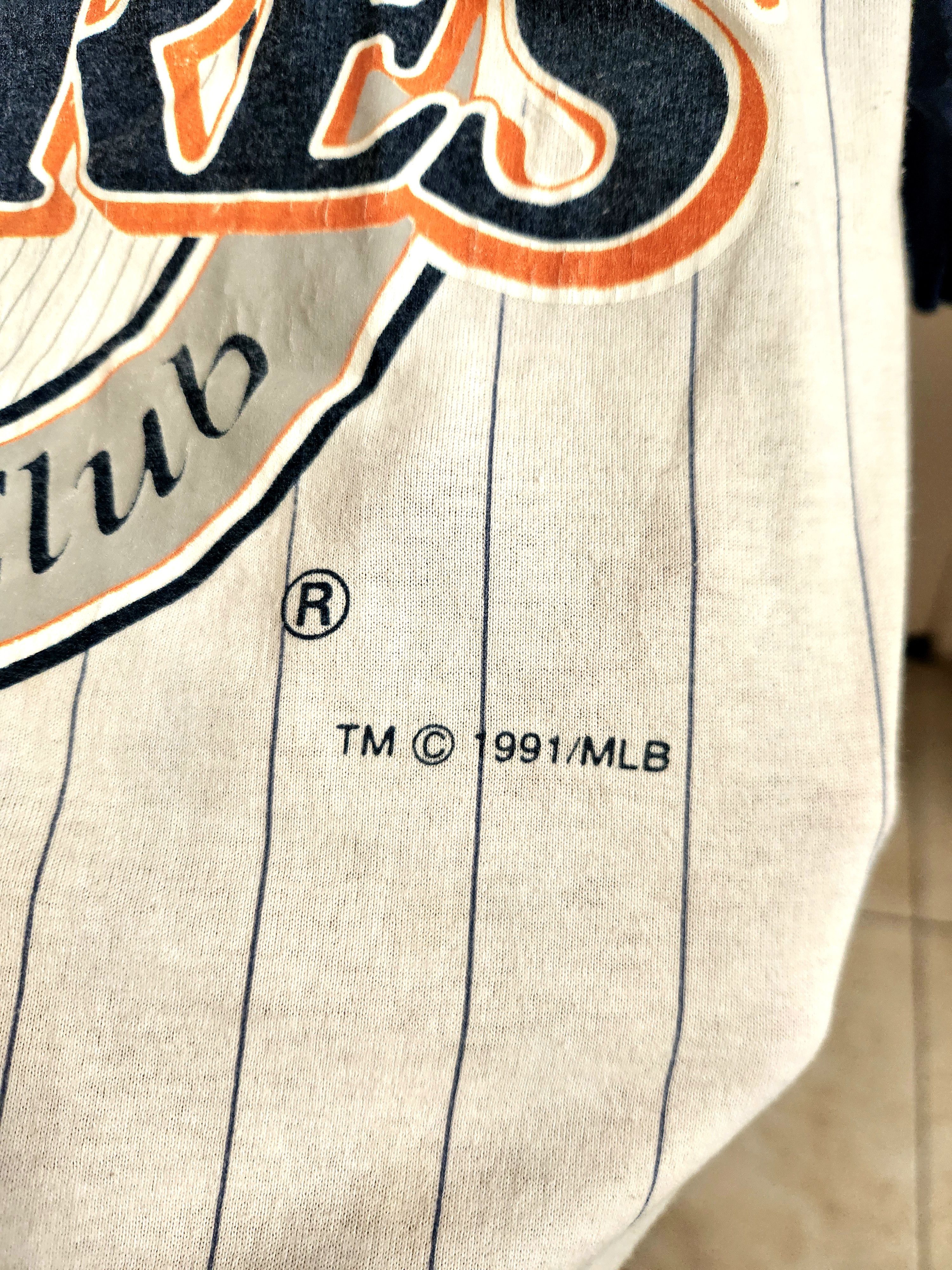 MLB × Vintage Vintage 1991 San Diego Padres Pinstripe V-neck jersey shirt Size US M / EU 48-50 / 2 - 6 Thumbnail
