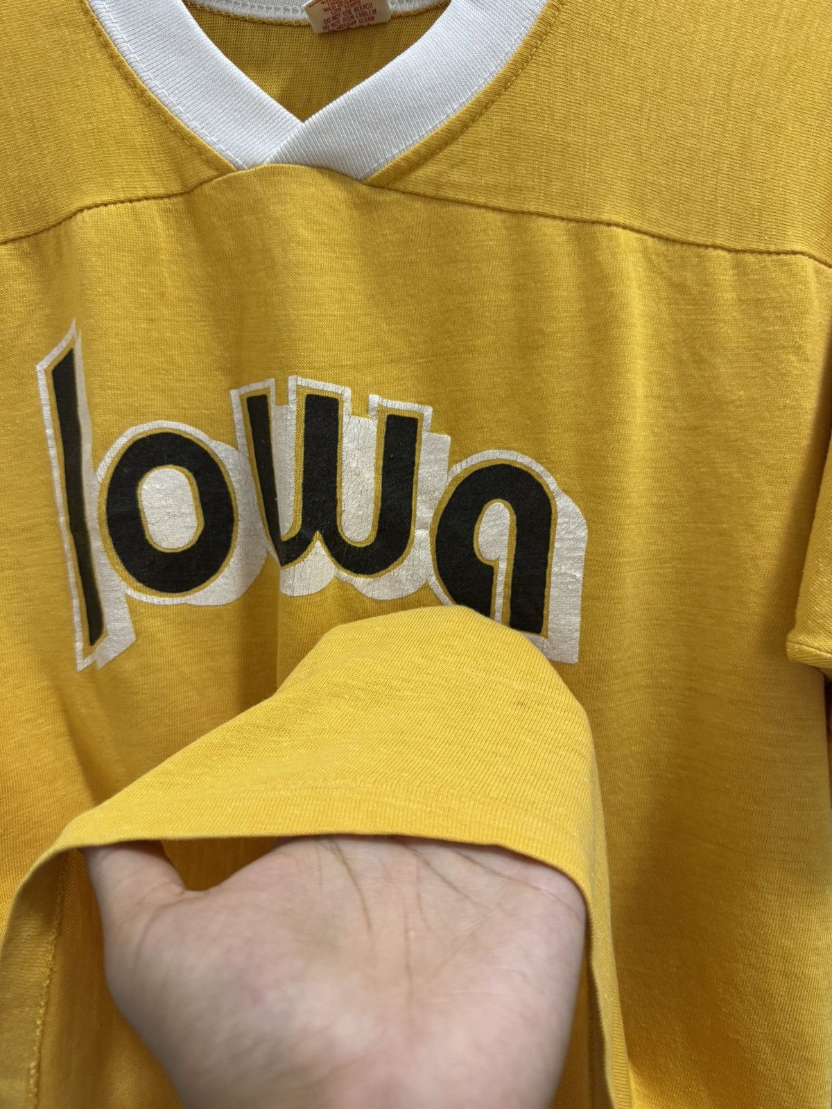 Vintage YELLOW VINTAGE 70’s SHIRT IOWA SINGLE STITCH T SHIRT Size US M / EU 48-50 / 2 - 6 Thumbnail