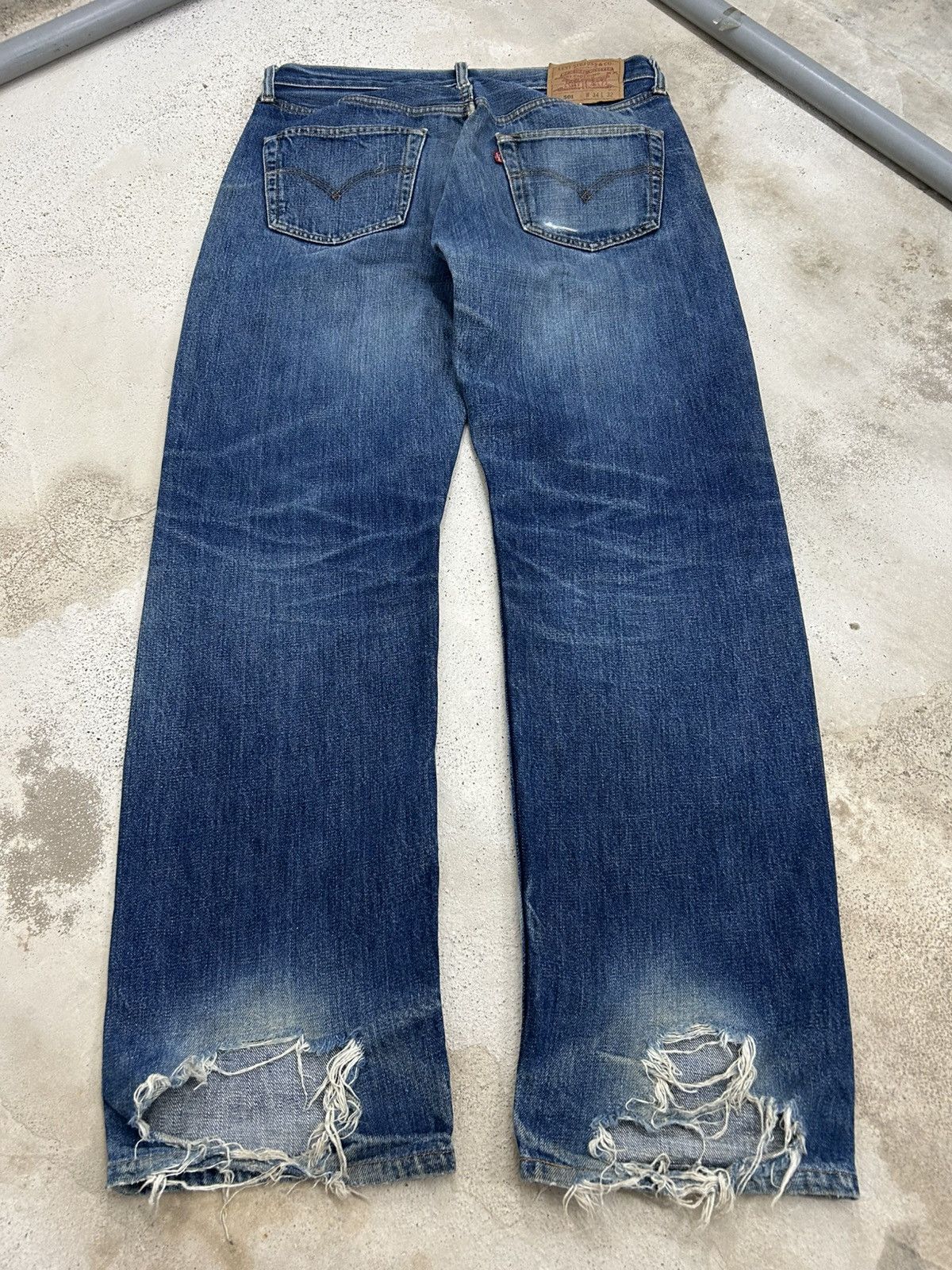 Levi's Levis 501 Jeans Distressed Shashiko Button Fly Size US 32 / EU 48 - 2 Thumbnail