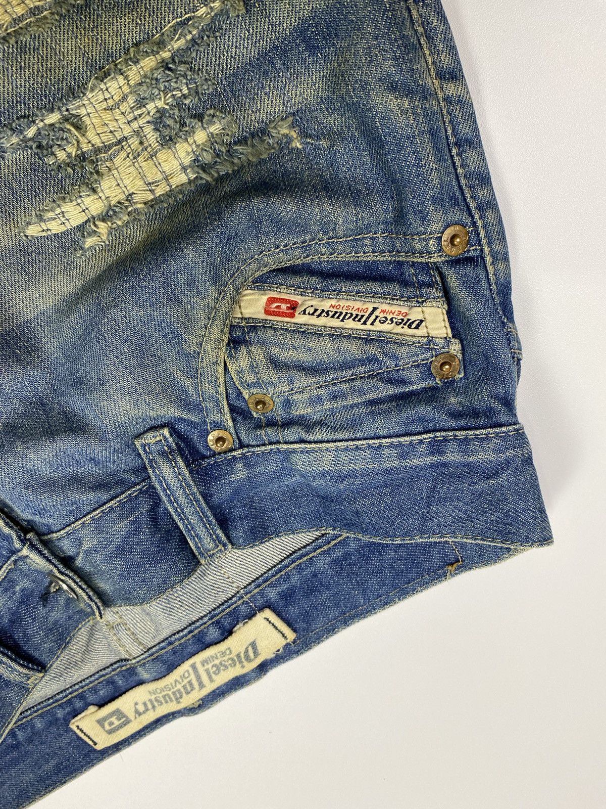 Diesel Flared bootcut diesel distressed patchwork jeans ifsx style Size US 29 - 4 Thumbnail