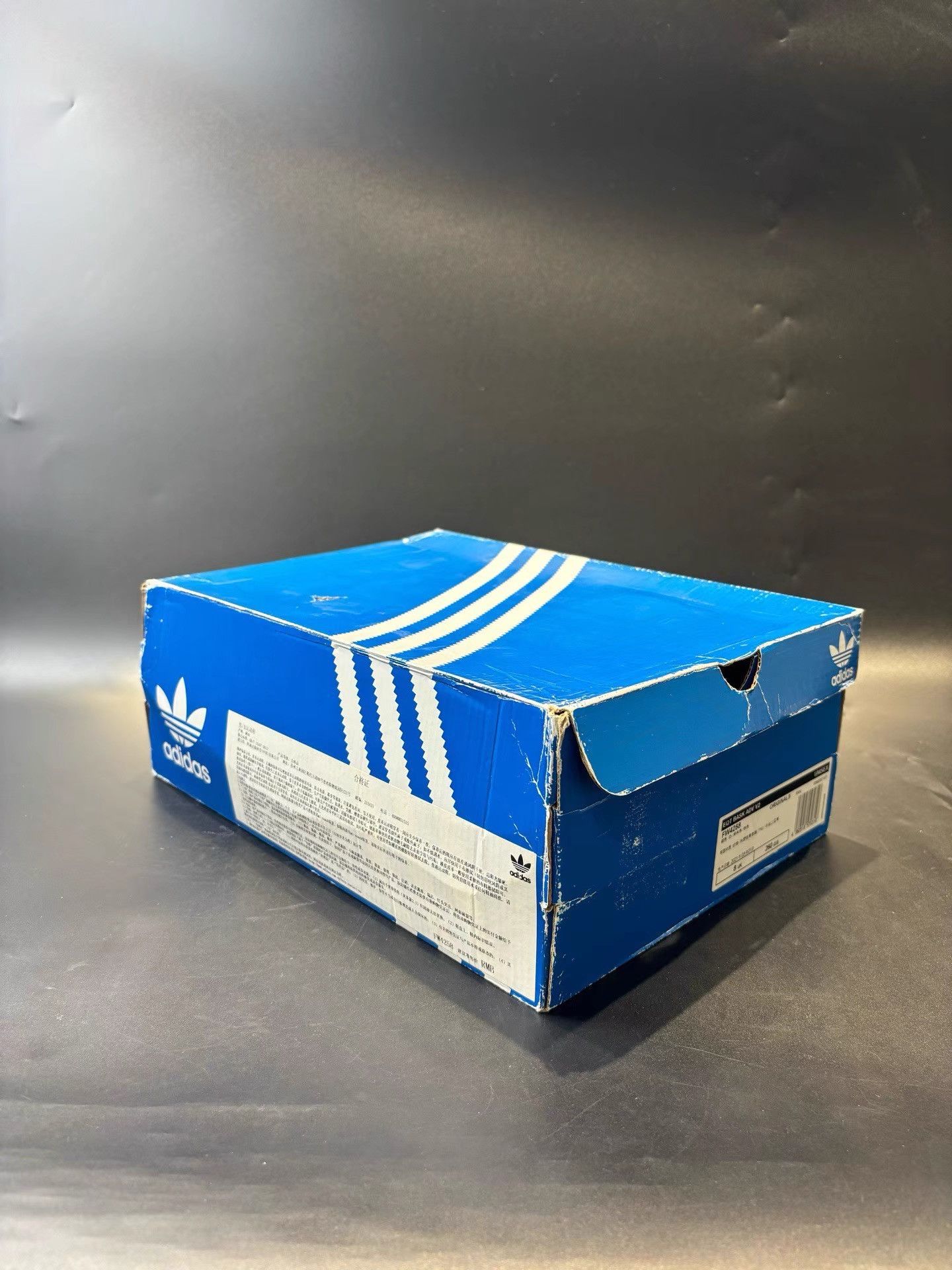 Adidas Adidas White Comfortable Versatile Running Shoes K36 Size US 9 / EU 42 - 9 Thumbnail