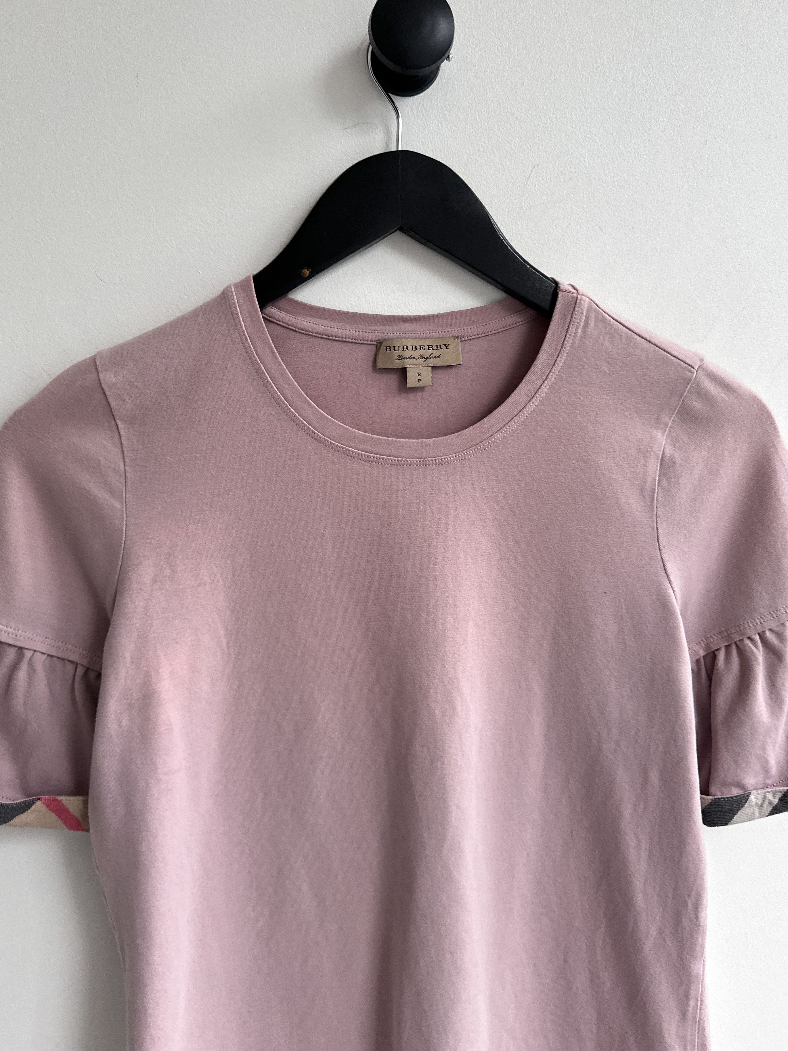 Burberry Burberry Pink Tee Shirt Size S / US 4 / IT 40 - 2 Thumbnail