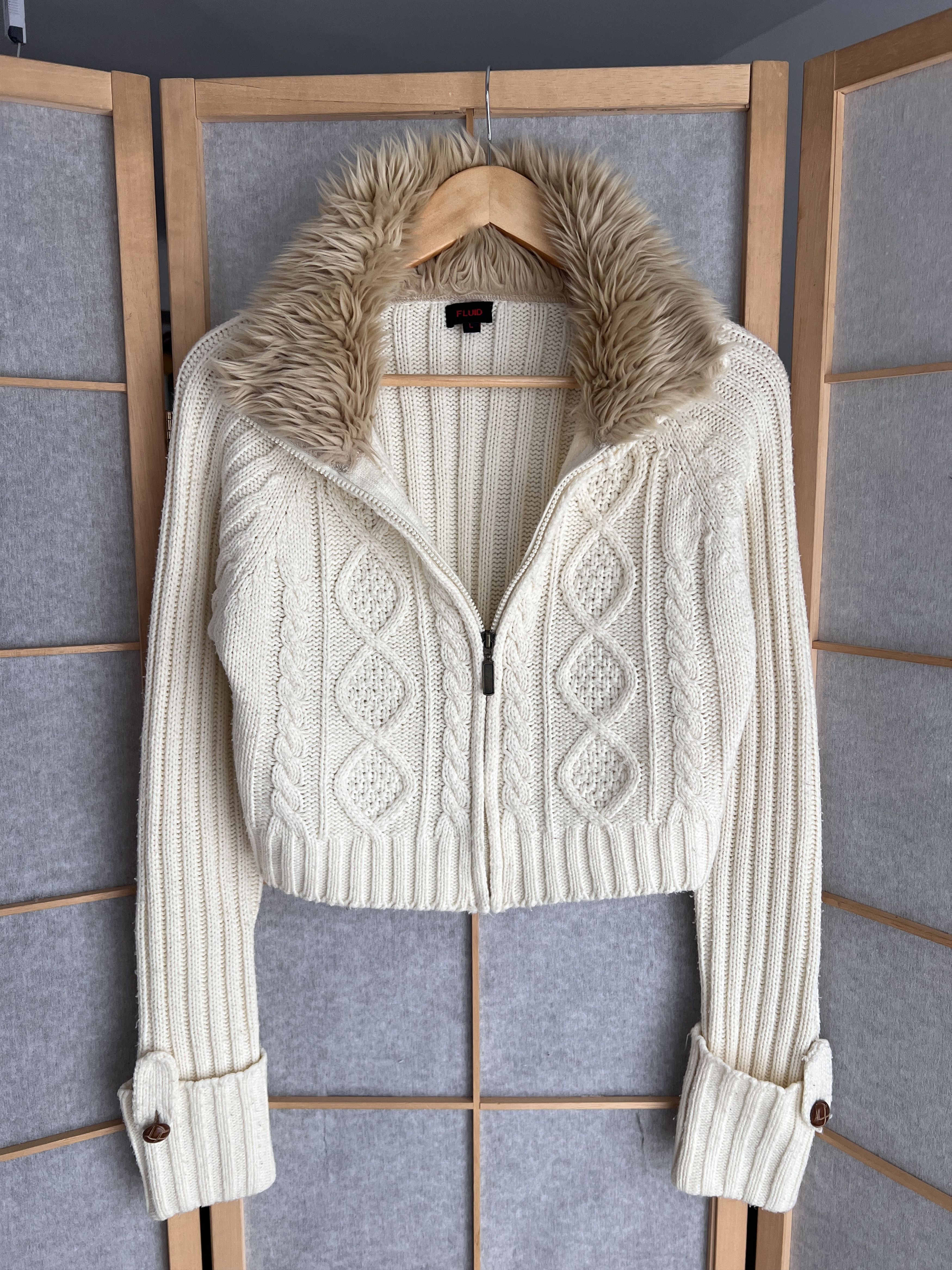 Hysteric Glamour Vintage 2000s cable knit cropped sweater faux fur collar y2k Size L / US 10 / IT 46 - 1 Thumbnail