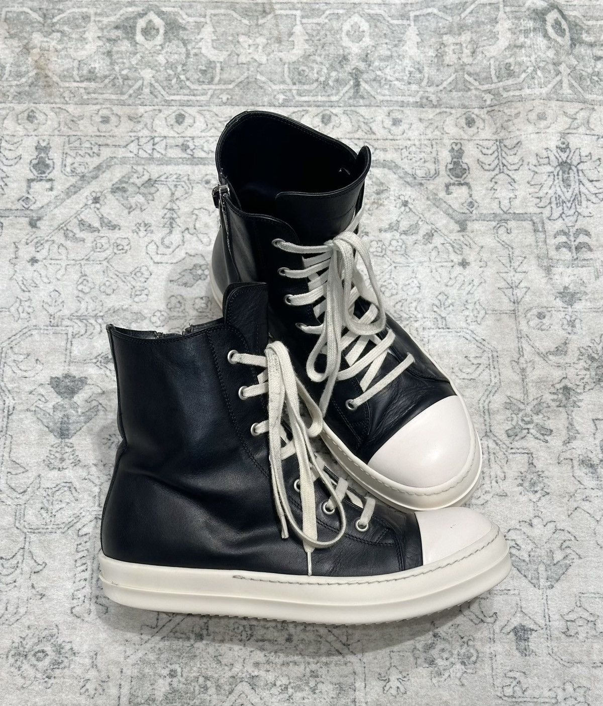 Rick Owens Rick Owens Mainline High-Top Big Converse Shiny Calfskin Size US 8 / EU 41 - 3 Thumbnail