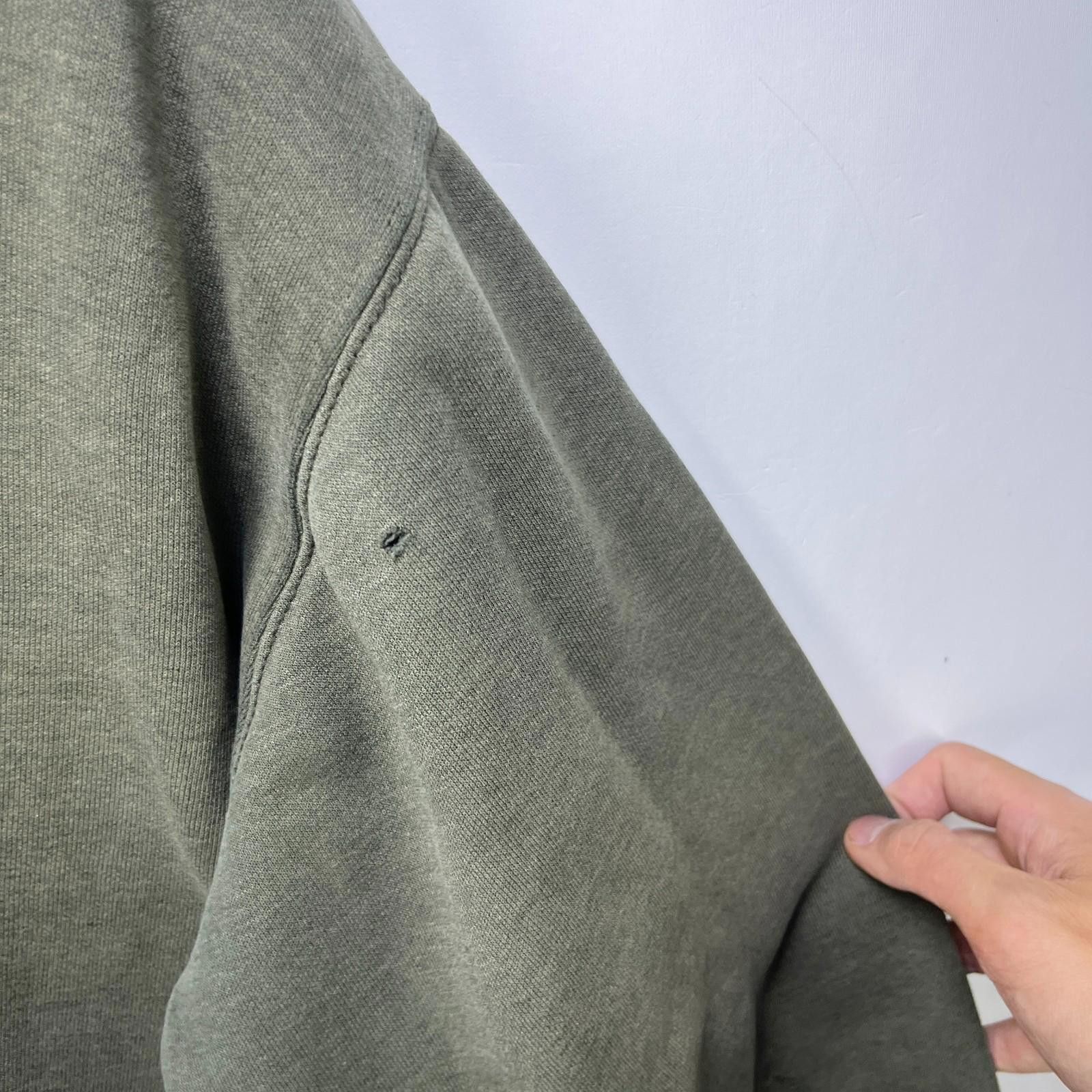 Carhartt Vintage 90s Carhartt Sun Faded Sweatshirt Large Olive Size US L / EU 52-54 / 3 - 12 Thumbnail