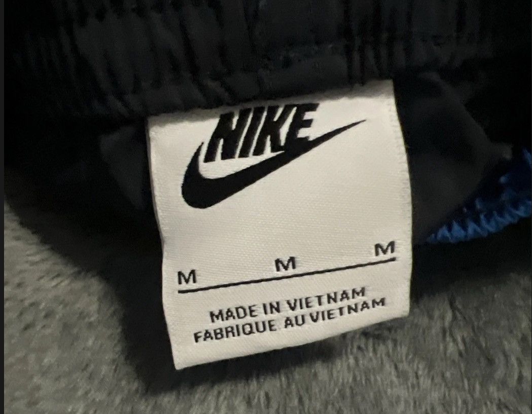 Nike Nike Sportswear Air Shorts Size US 34 / EU 50 - 2 Thumbnail