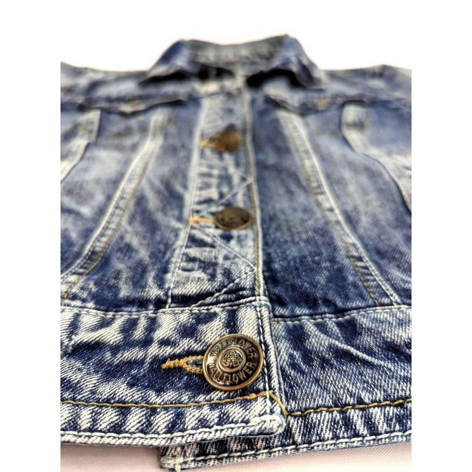 Vintage Wallflower Jeans Wallflower Classic Denim Jean Jacket Women M Blue Long Sleeve Distressed Casual Jacket/Coat Size M / US 6-8 / IT 42-44 - 5 Thumbnail