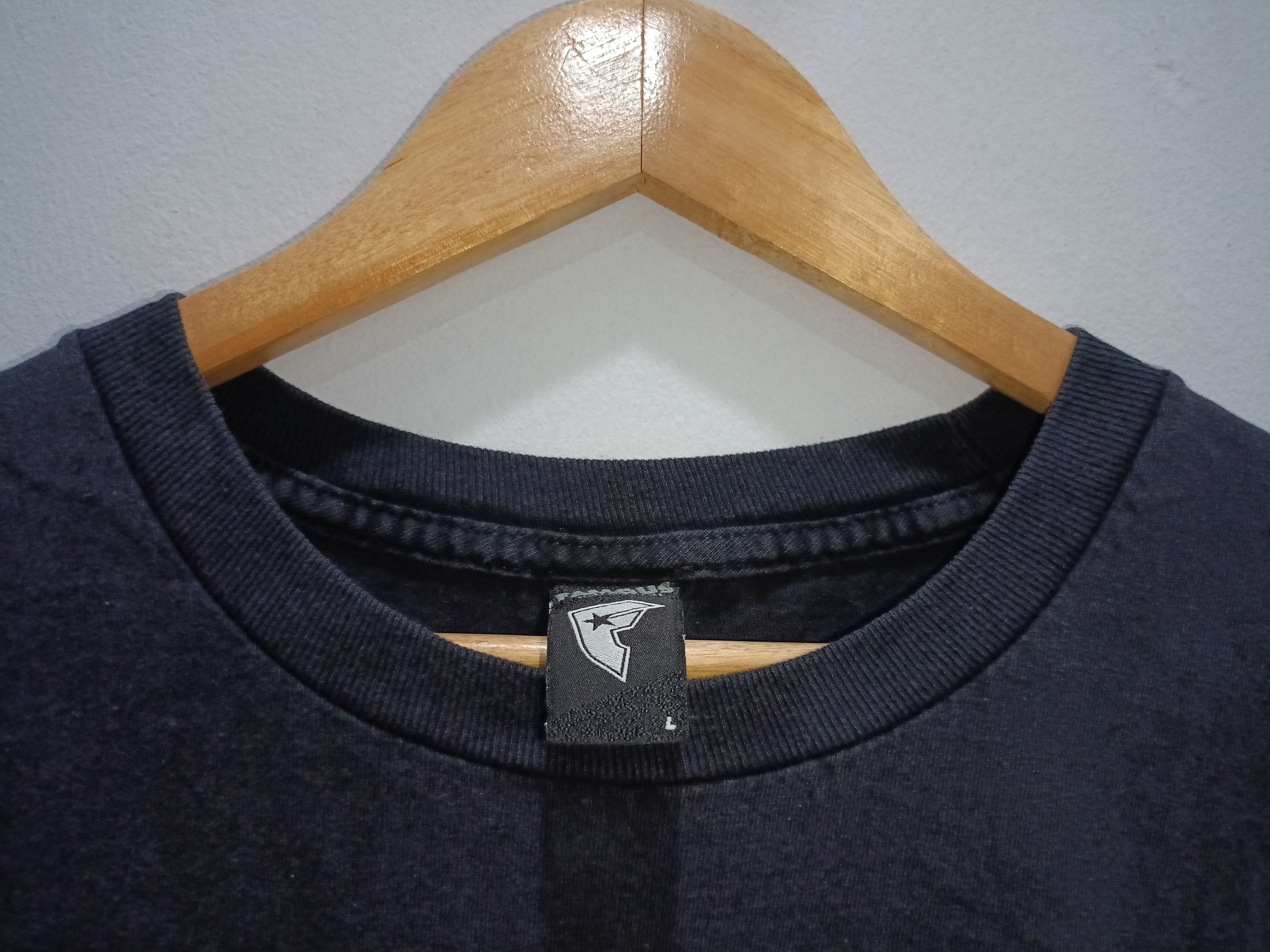 Famous Stars And Straps TSHIRT : FAMOUS STAR AND STRAPS Size US L / EU 52-54 / 3 - 4 Thumbnail