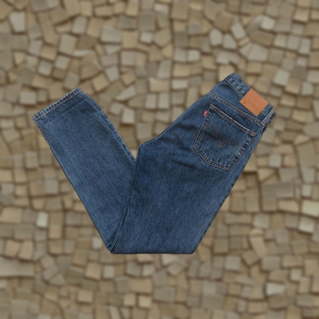 Levi's VINTAGE Levi's 501 Jeans Men's 28x32 Denim Button Fly 90s VTG Y2K Blue Size US 28 / EU 44 - 1 Thumbnail