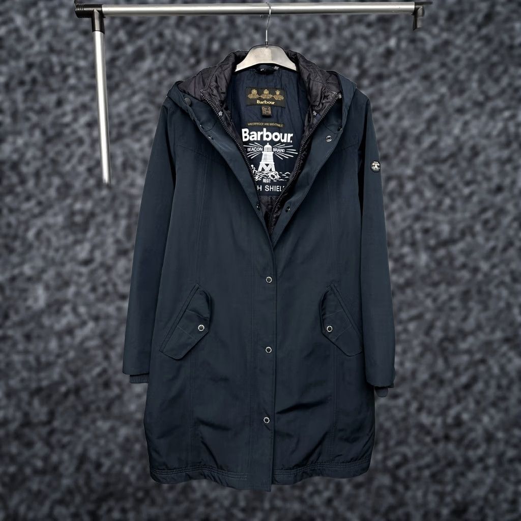 Barbour Barbour Mast Waterproof Jacket Womens XL UK 16 Blue Barbour Mast Jacket Womens XL Blue Waterproof 90s? Size XL / US 12-14 / IT 48-50 - 1 Thumbnail