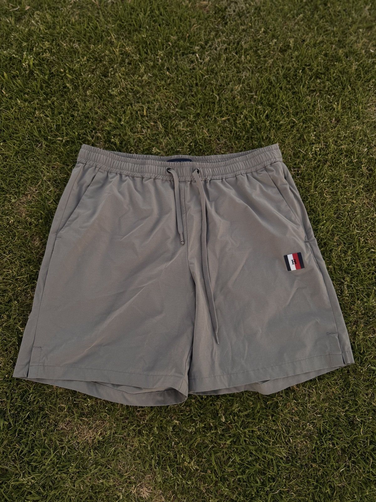 Tommy Hilfiger Tommy Hilfiger Light Gray Swim Size US 34 / EU 50 - 5 Thumbnail