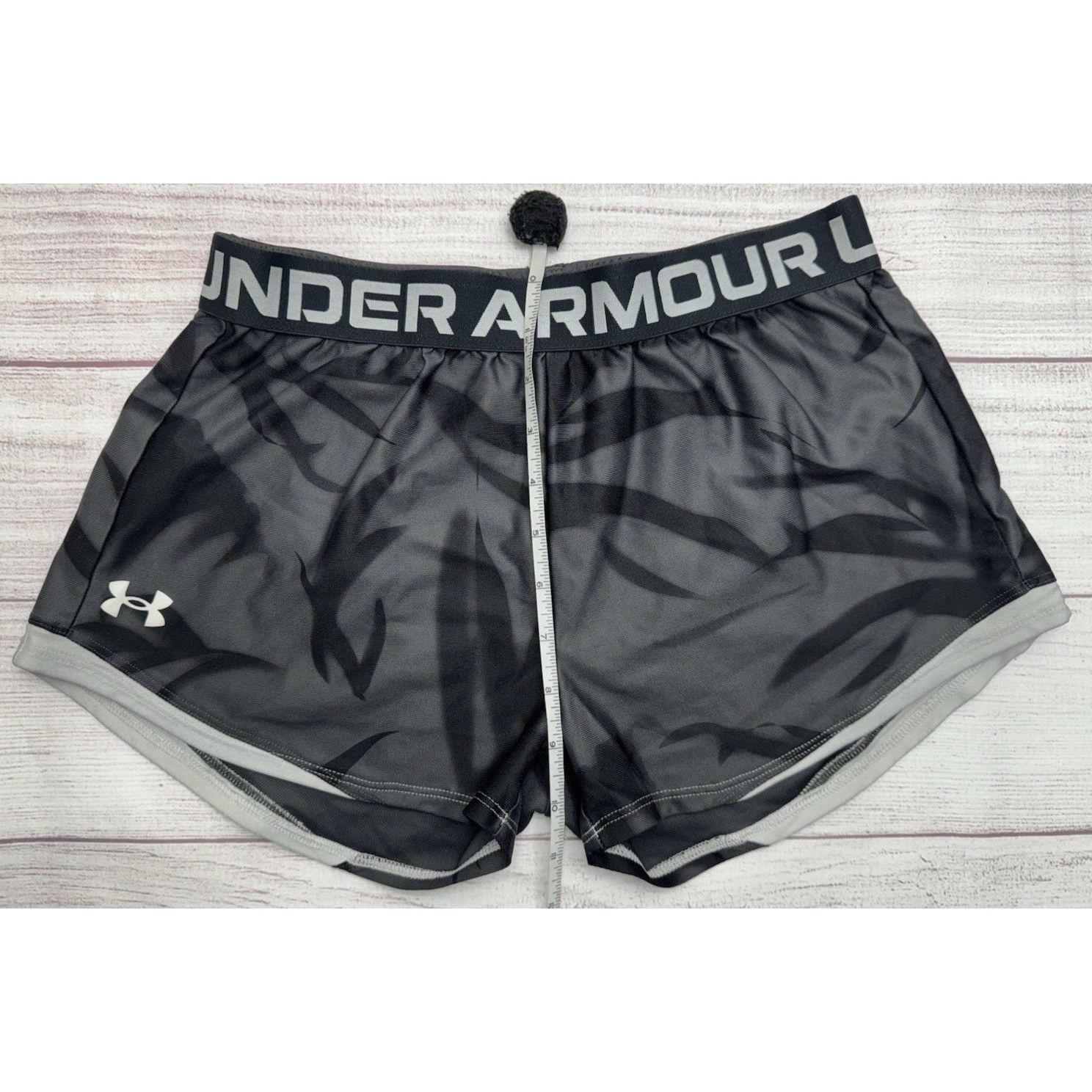 Under Armour UNDER ARMOUR Girl's Youth Large (L) Shorts Black & Gray Prin Size 34" / US 12 / IT 48 - 4 Thumbnail