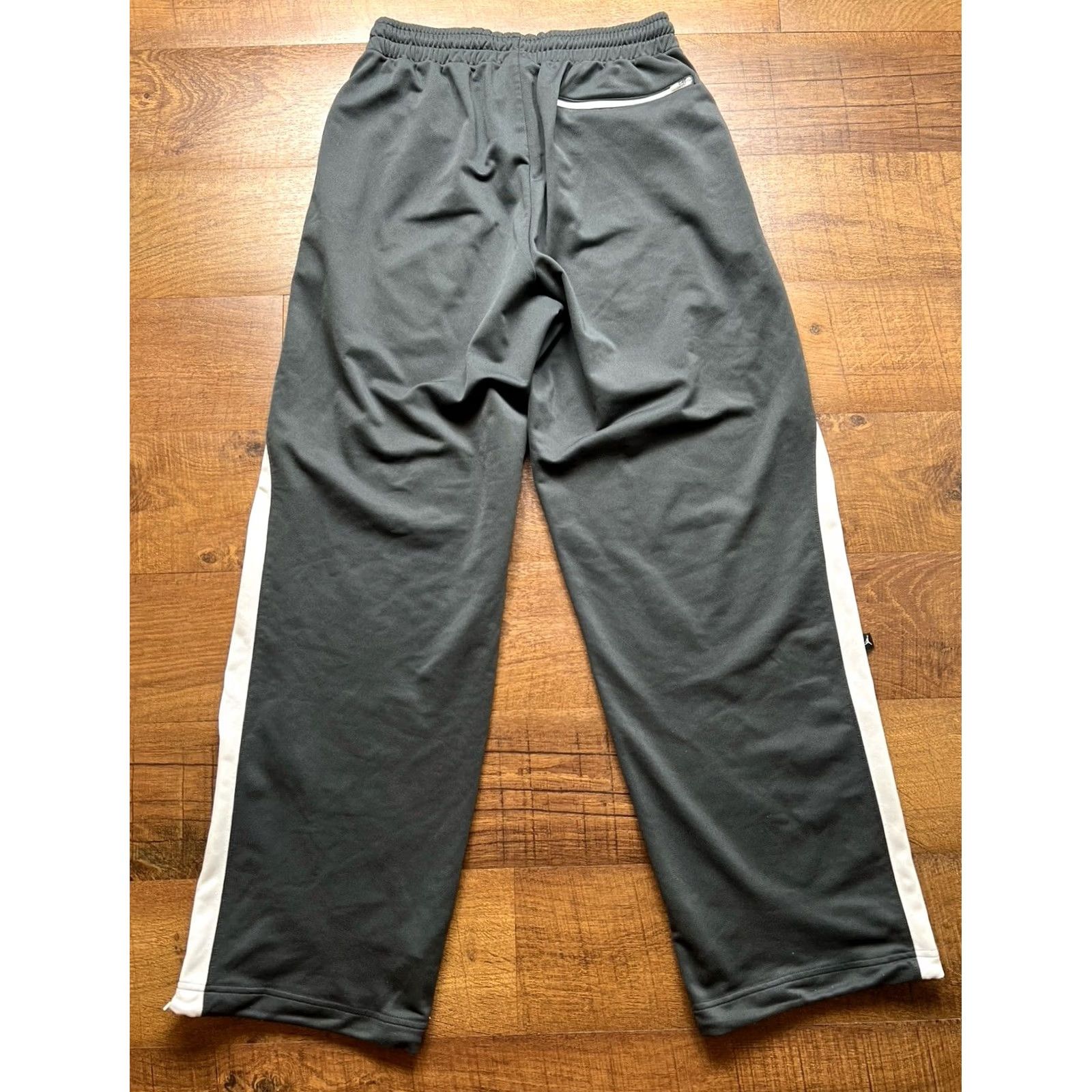 Nike VINTAGE Nike Air Jordan Men’s Baggy Warm Up Sweatpants Gray Striped - Medium Size US 31 - 3 Thumbnail