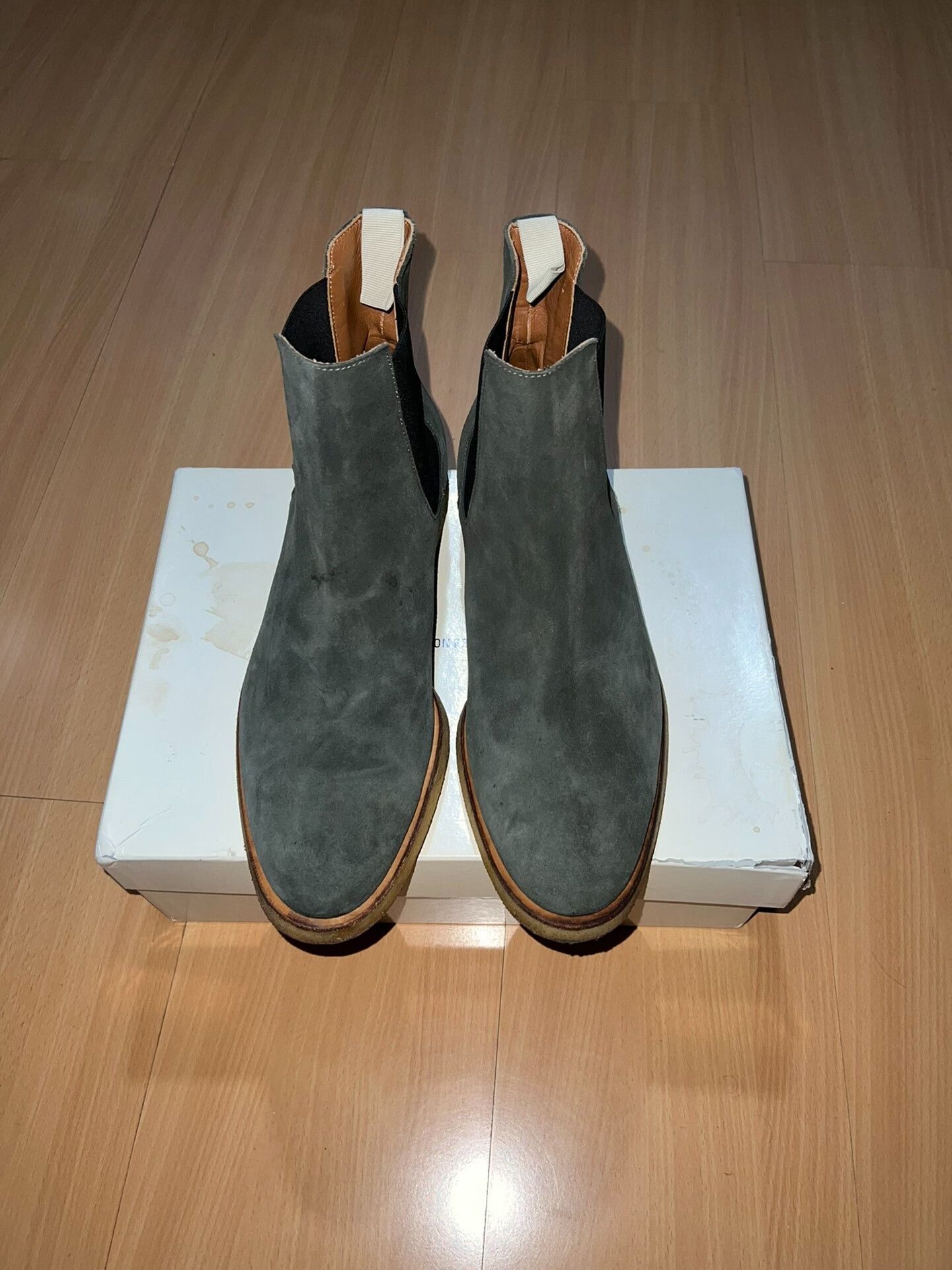 common projects olive green chelsea boots