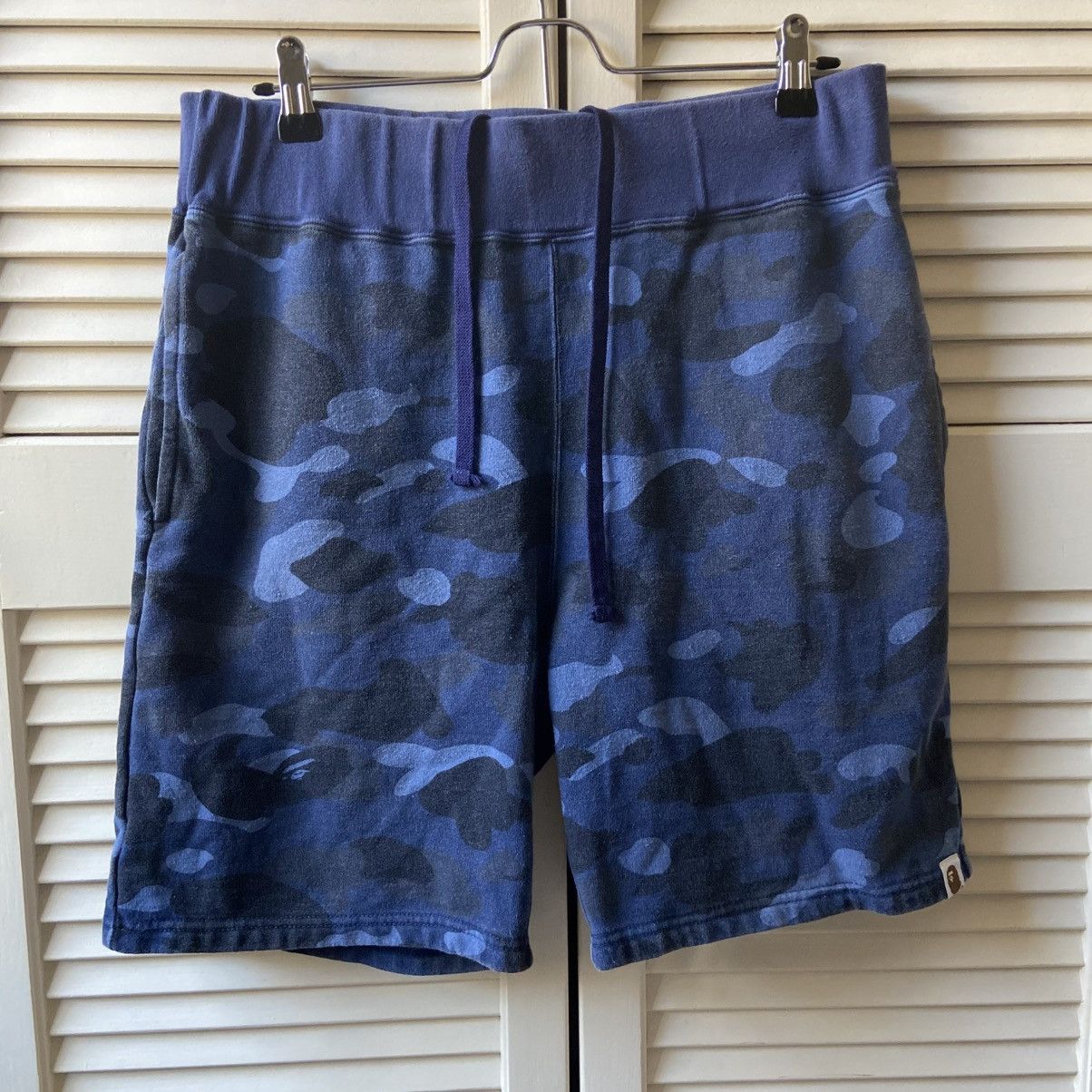 Bape A Bathing Ape Bape OG 1st Blue Camo Sweat Shorts AOP Size M Size US 32 / EU 48 - 1 Thumbnail