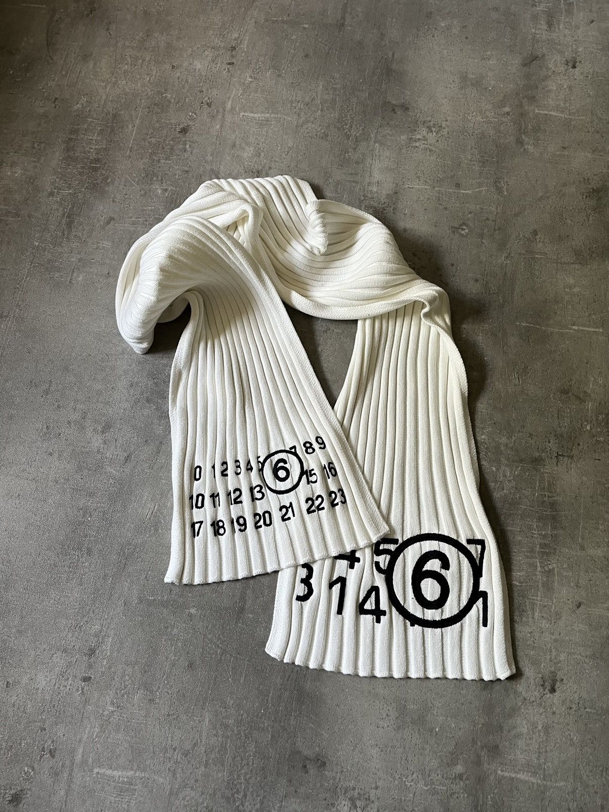 Luxury × Maison Margiela MM6 Maison Margiela white 6 scarf
