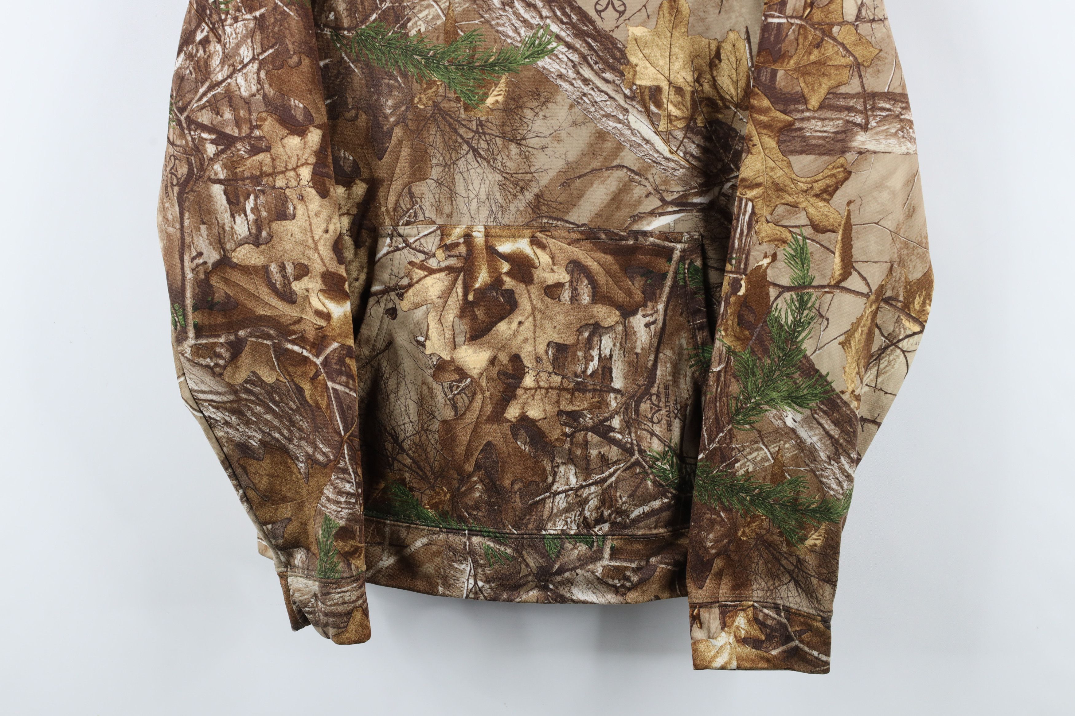 Vintage Vintage Y2K Streetwear Realtree Camouflage Hoodie Sweatshirt Size US S / EU 44-46 / 1 - 3 Thumbnail