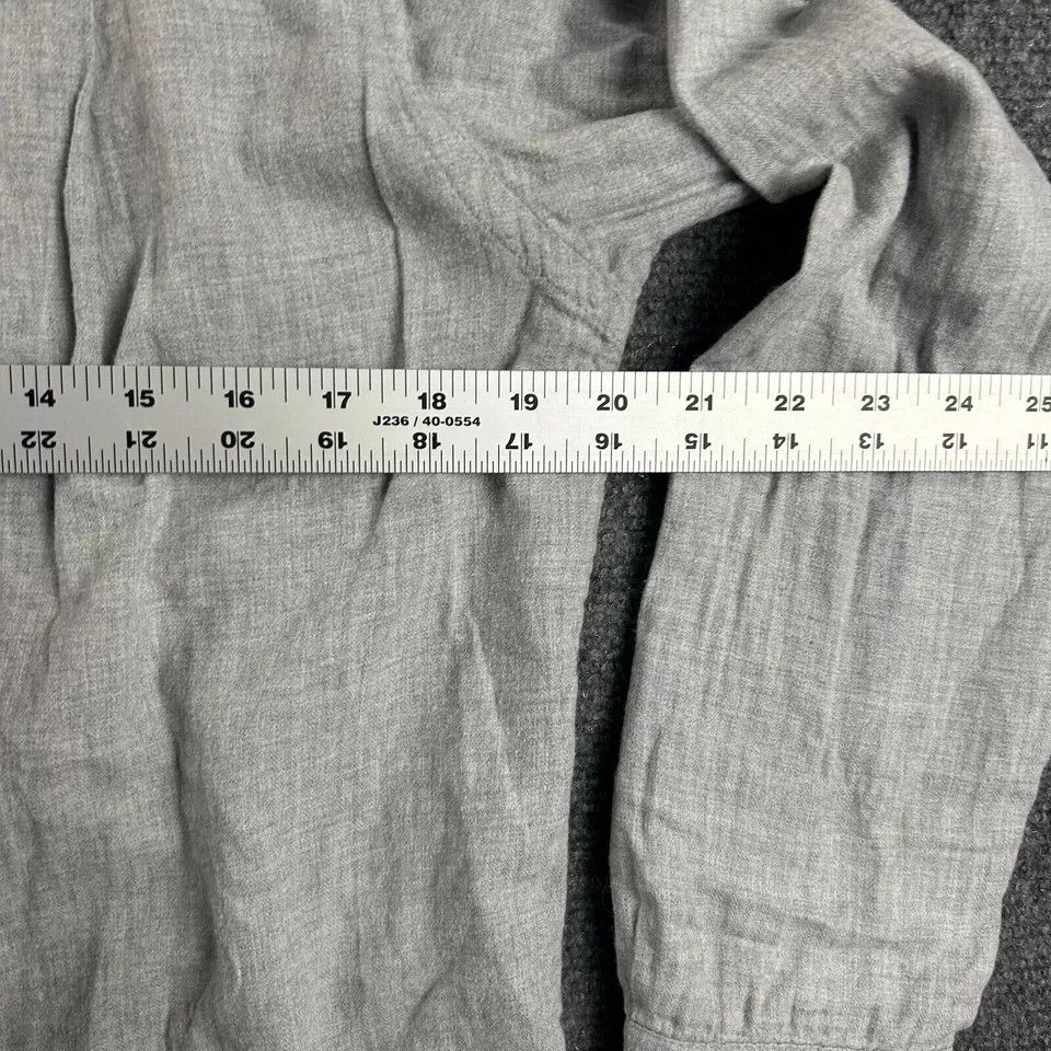 Uniqlo Uniqlo Flannel Shirt Mens Small Gray Pocket Cotton Adults Size US S / EU 44-46 / 1 - 6 Thumbnail