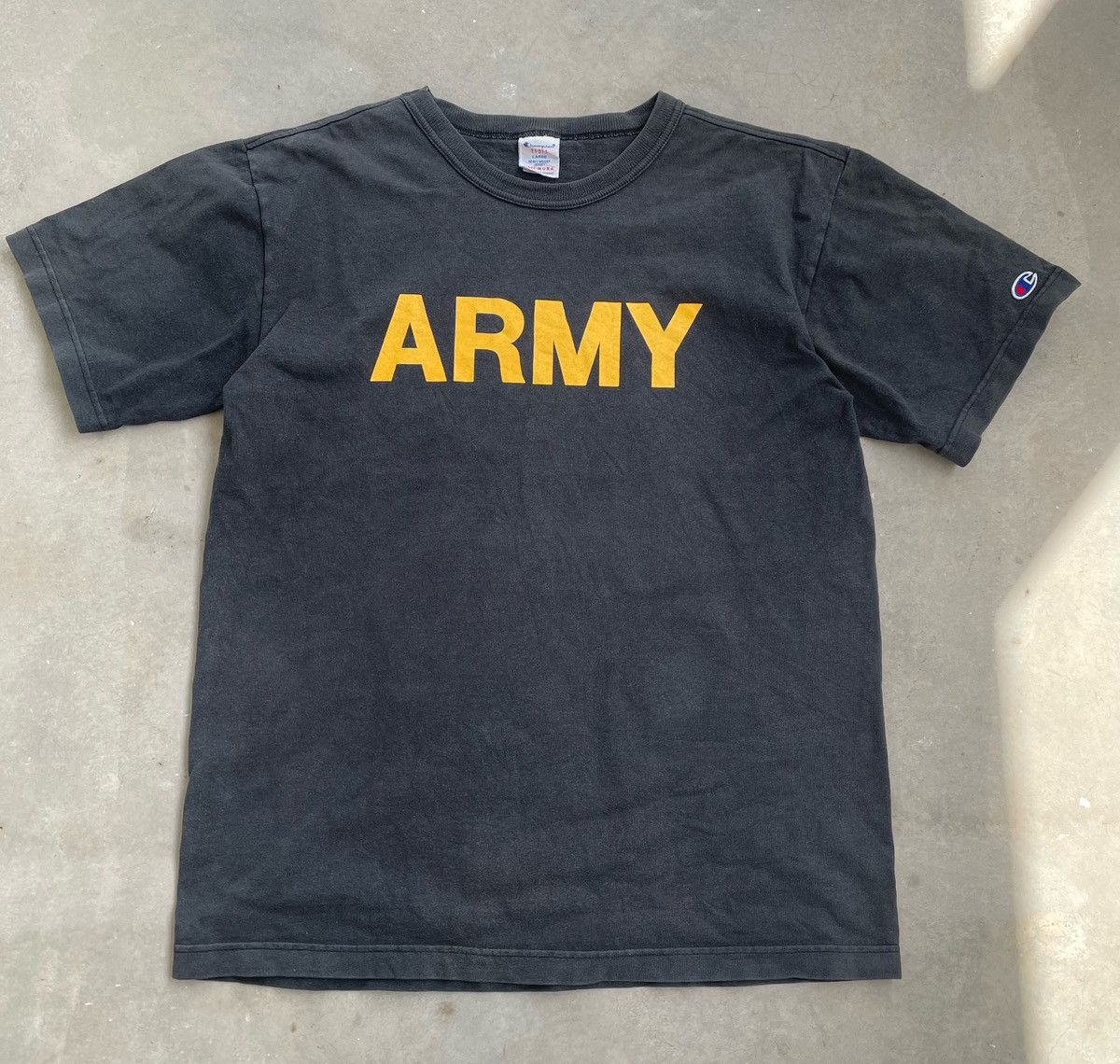 Champion VINTAGE CHAMPION X ARMY TEE Size US L / EU 52-54 / 3 - 1 Thumbnail