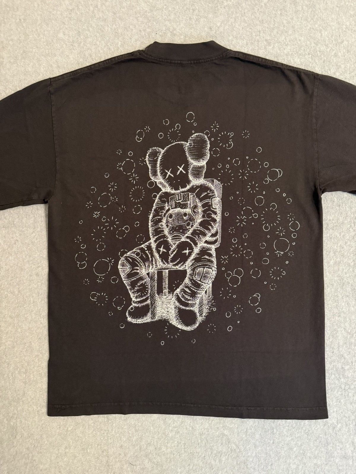 Kaws × Kid Cudi Kid Cudi x KAWS GID T-Shirt Size US M / EU 48-50 / 2 - 1 Thumbnail