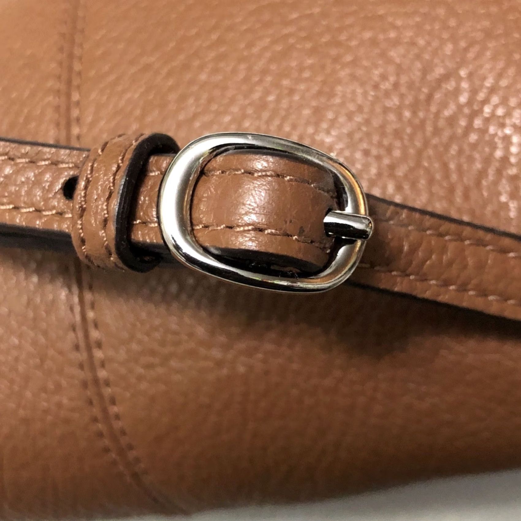 Coach Coach Swingpack Small Crossbody Leather Pebbled Caramel Brown Silver Hardware Women Size S / US 4 / IT 40 - 7 Thumbnail