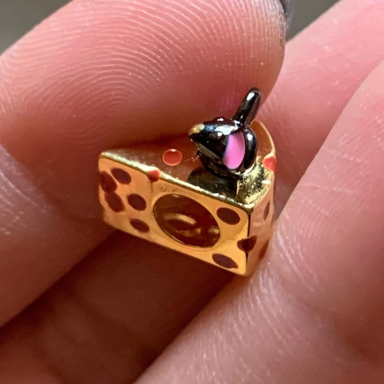 Other NWOT Nora Fleming Rat In Cheese Charm Sterling Silver 925 Size ONE SIZE - 10 Thumbnail