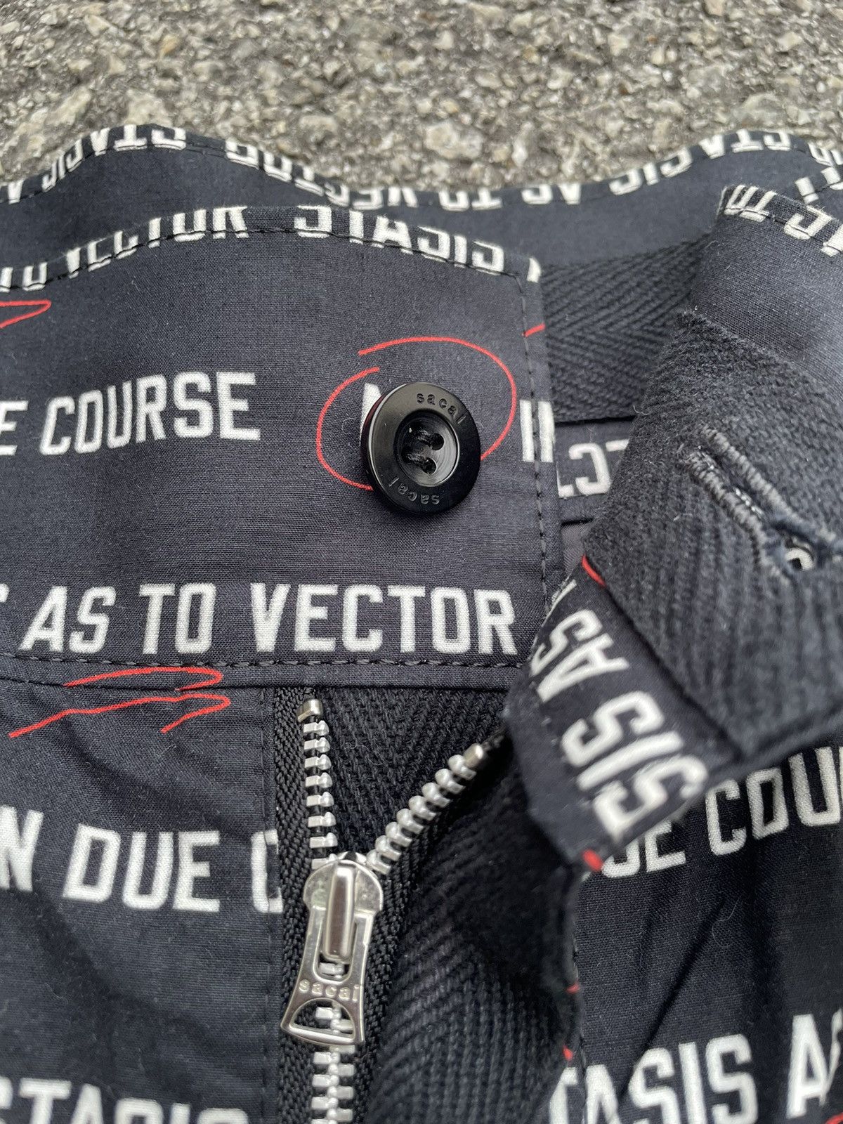 Sacai Sacai | S/S 2018 Sacai Lawrence Weiner shorts Size US 32 / EU 48 - 4 Thumbnail