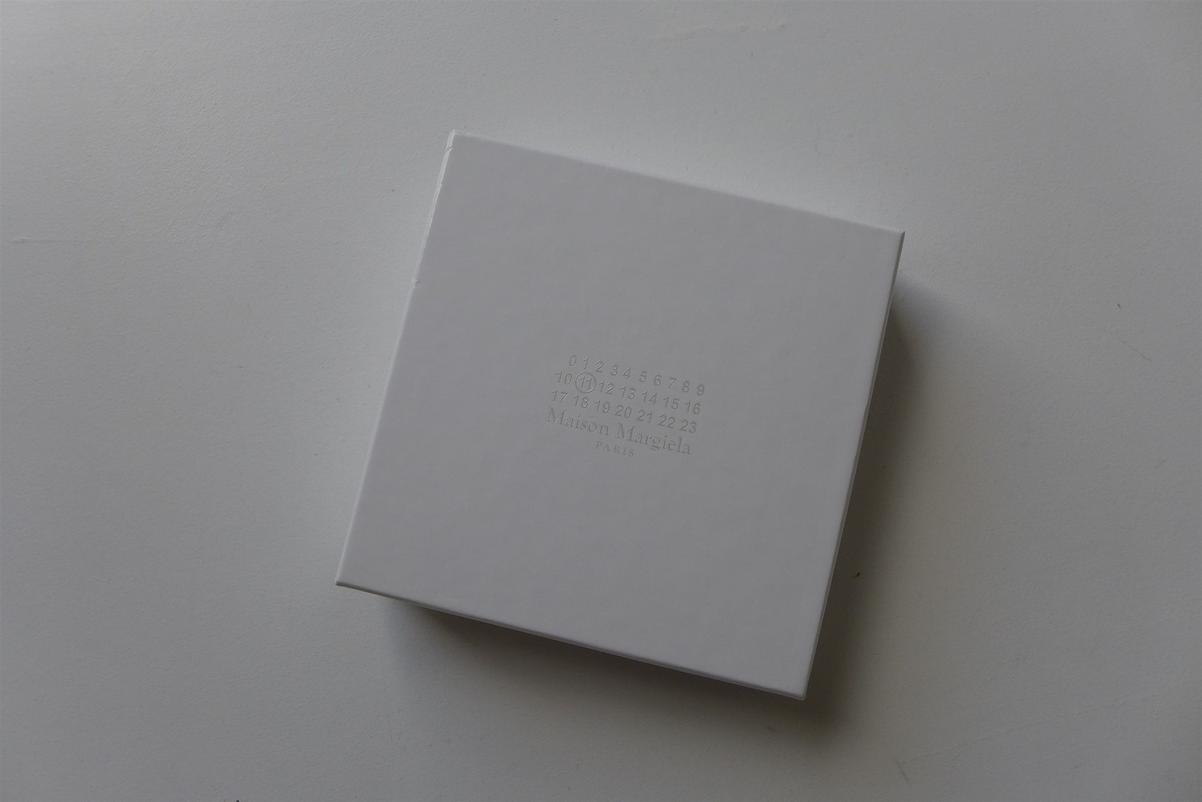 Maison Margiela Margiela Zip Wallet - Beige Calf Leather Size ONE SIZE - 12 Thumbnail