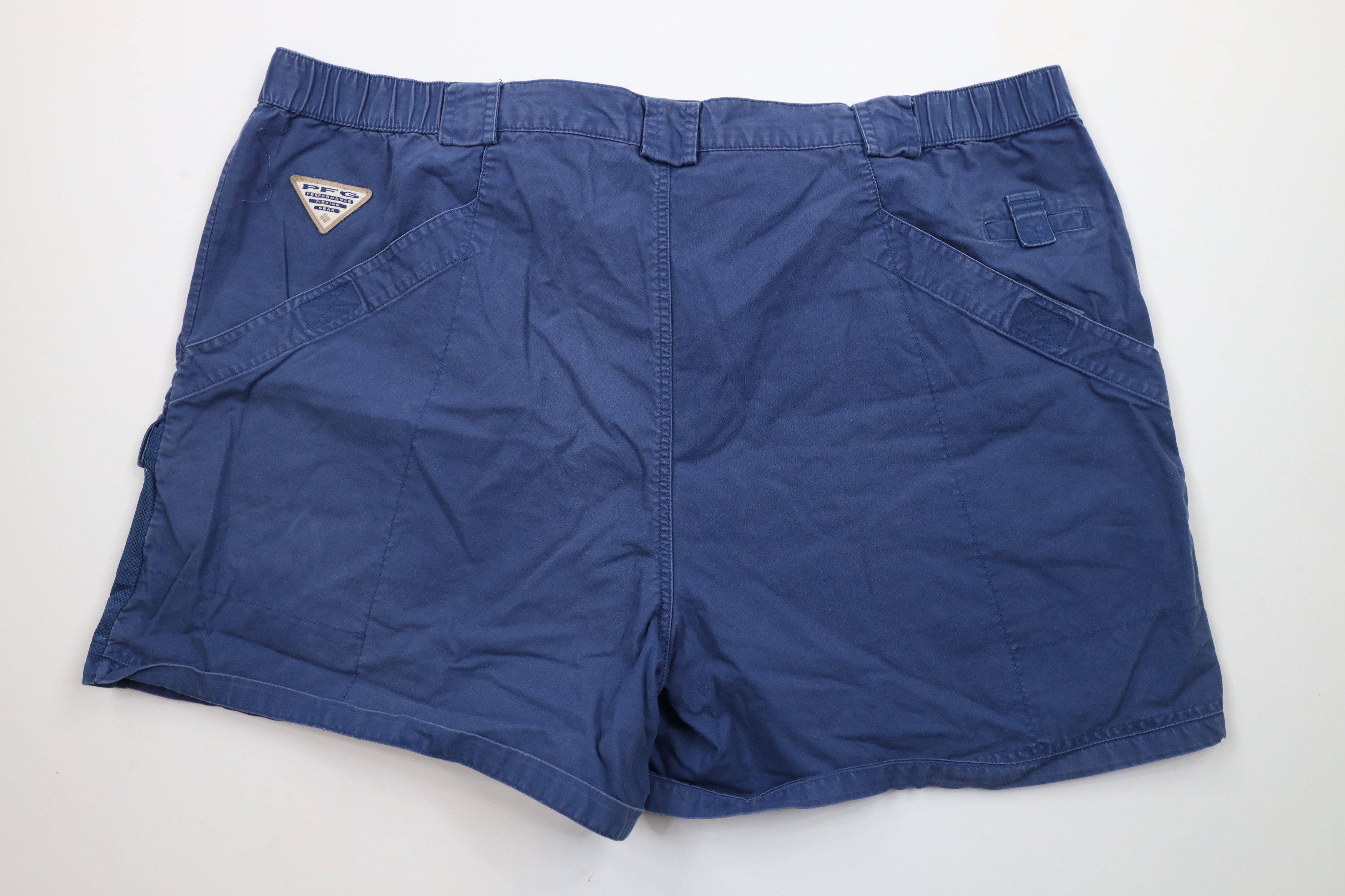 Columbia × Vintage Vintage Columbia PFG Spell Out Above Knee Cargo Shorts Blue Size US 40 / EU 56 - 6 Thumbnail