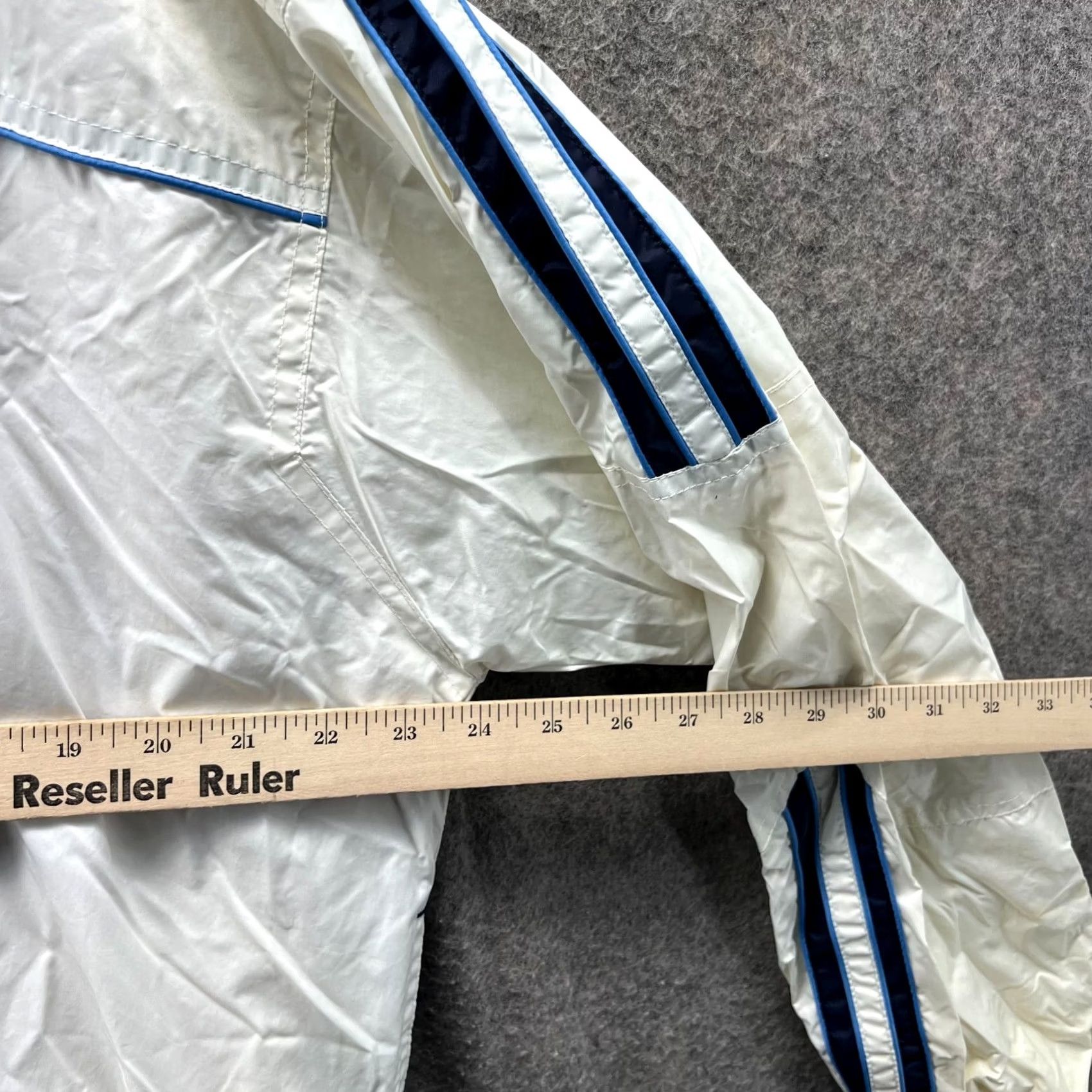 Wilson VINTAGE Wilson Jacket Mens M White Full Zip Track Windbreaker Nylon 90s 80s Y2K Size US M / EU 48-50 / 2 - 3 Thumbnail