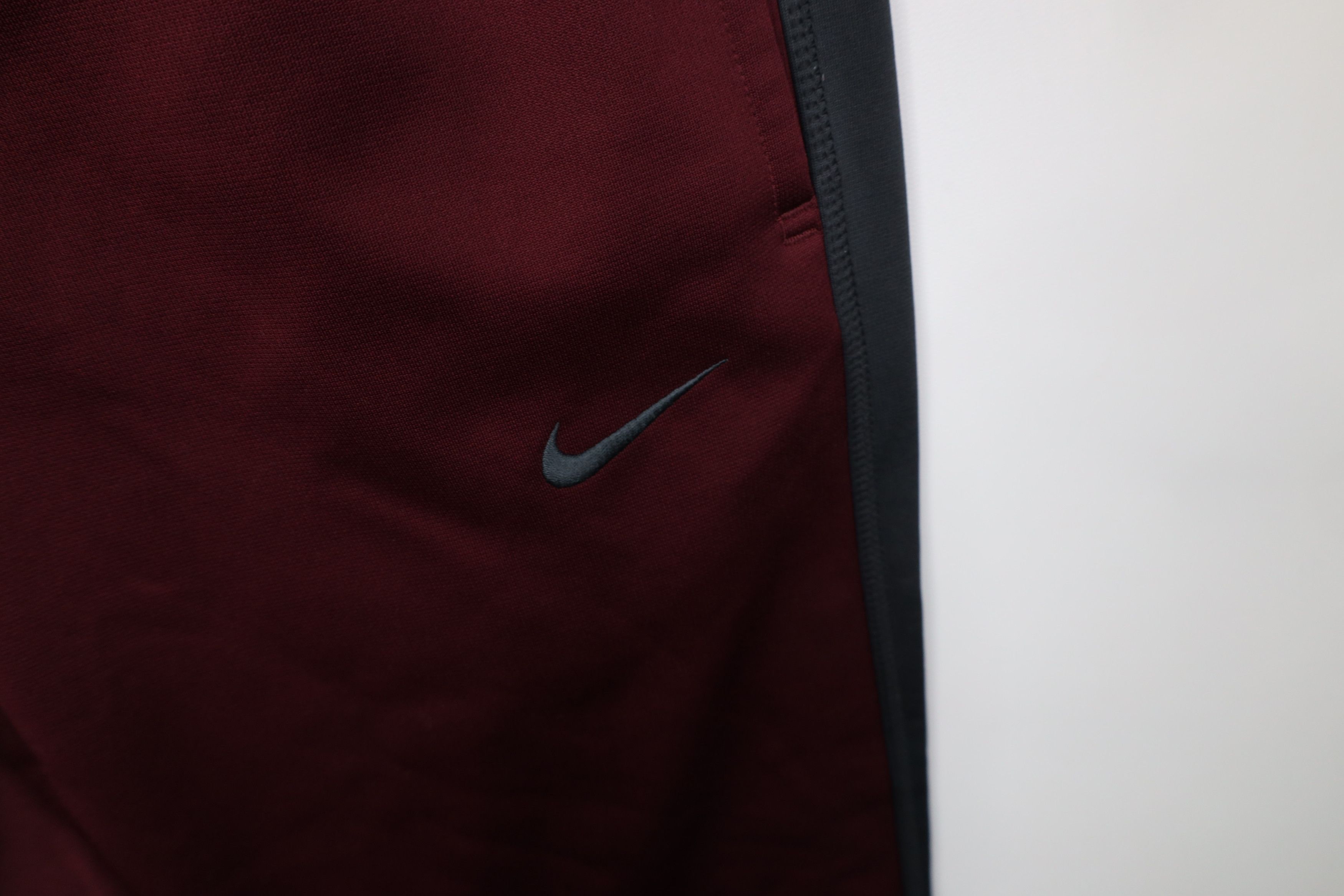 Nike Vintage Y2K Nike Therma Fit Block Wide Leg Sweatpants Maroon Size US 34 / EU 50 - 9 Thumbnail