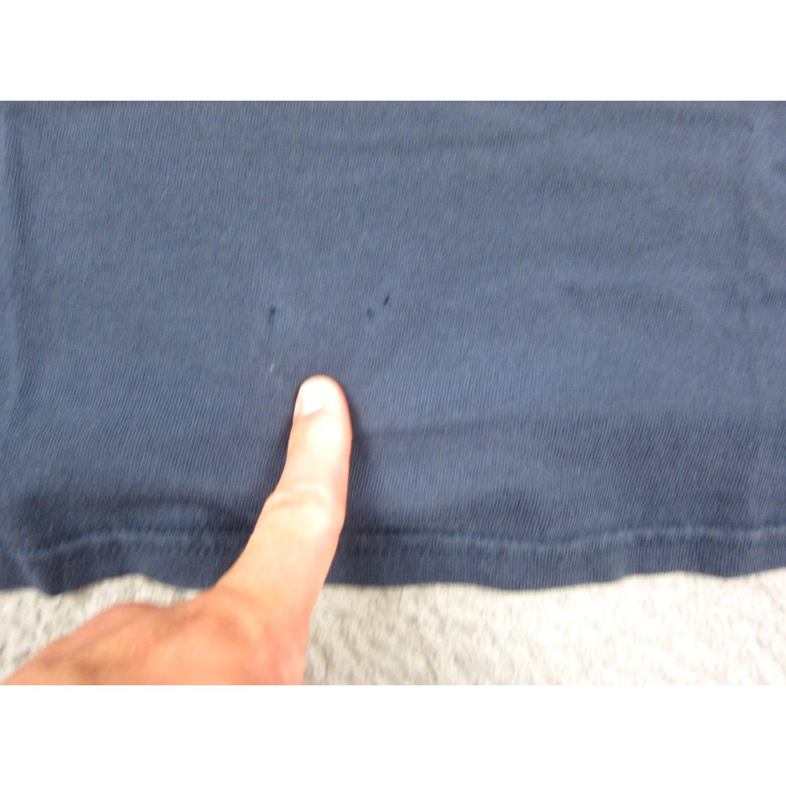 Gildan VINTAGE University of Michigan Mens Shirt Small Blue Gildan Crew Neck Short Sleeve 90s USA Wolverines Shirt Mens Blue University 90s Size US S / EU 44-46 / 1 - 3 Thumbnail