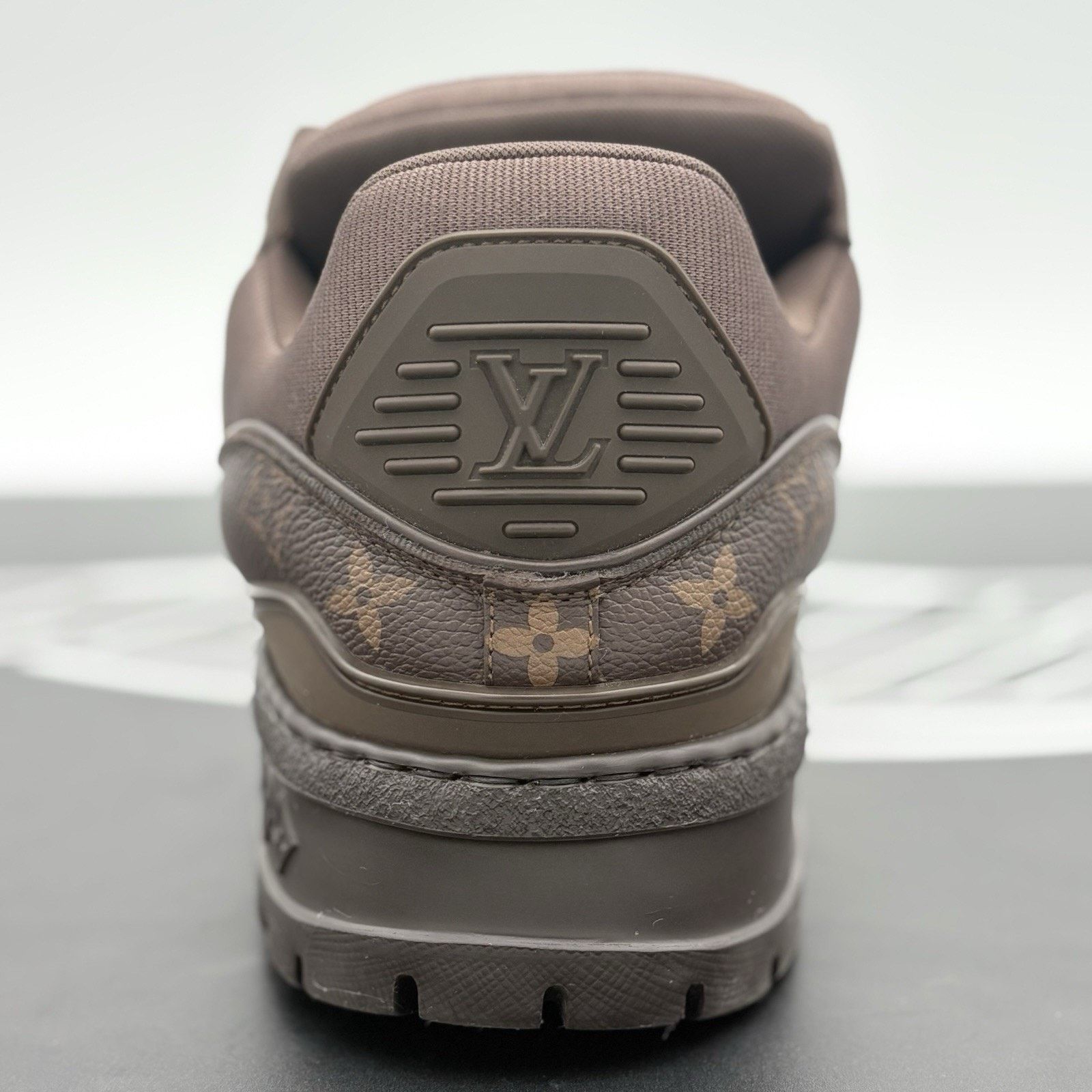 Louis Vuitton (9-9.5 US) Louis Vuitton Monogram Maxi ' Ebene ' | WORN 1-3x Size US 9.5 / EU 42-43 - 9 Thumbnail