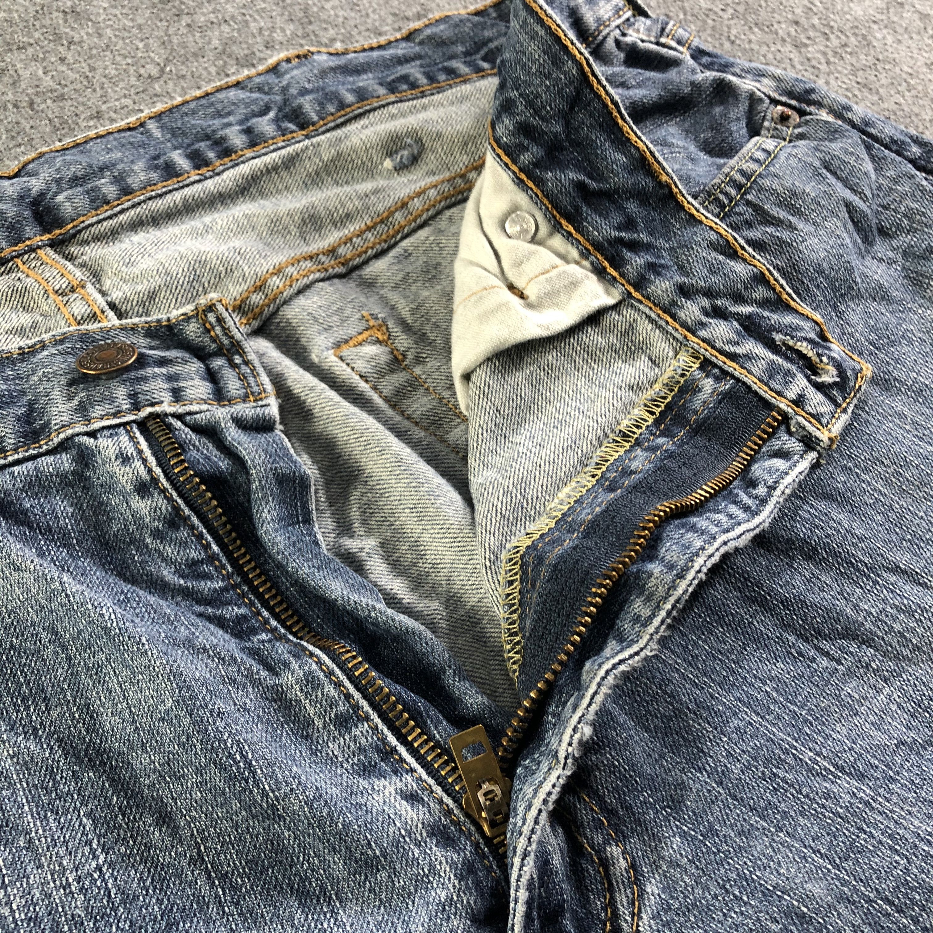 Levi's Vintage Levis 559 Jeans-J4465 Size US 39 - 8 Thumbnail