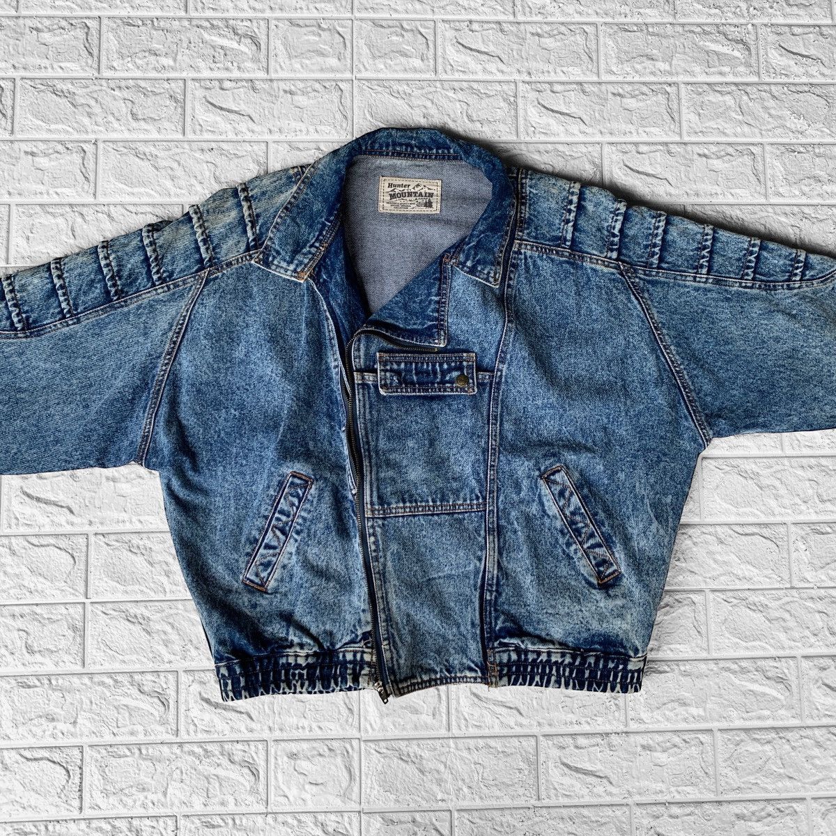 Hunter Vintage Asymmetric Hunter Mountain Acid Wash Denim Jacket Size US S / EU 44-46 / 1 - 4 Thumbnail