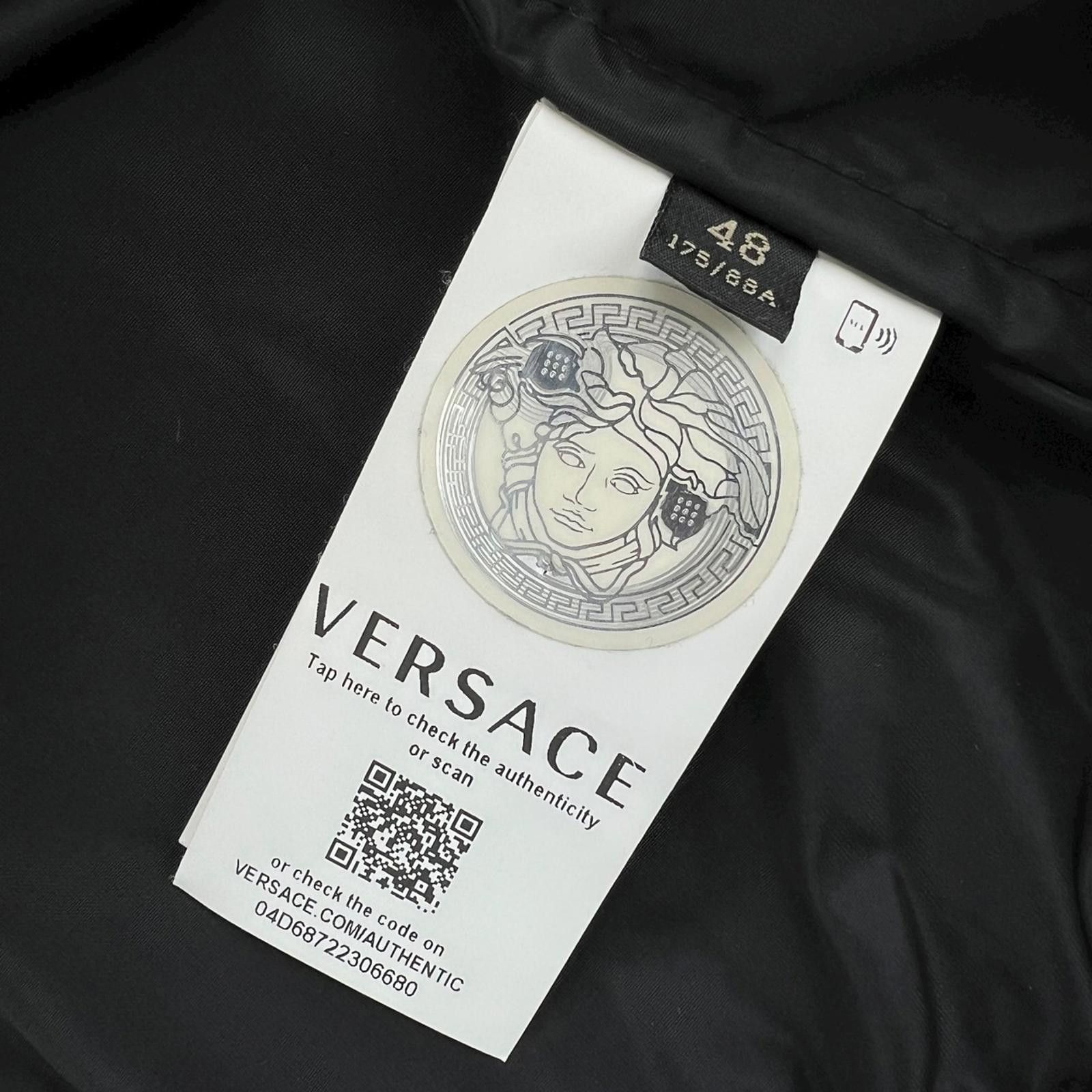 Versace Versace Black Windbreaker Jacket Size US M / EU 48-50 / 2 - 6 Thumbnail