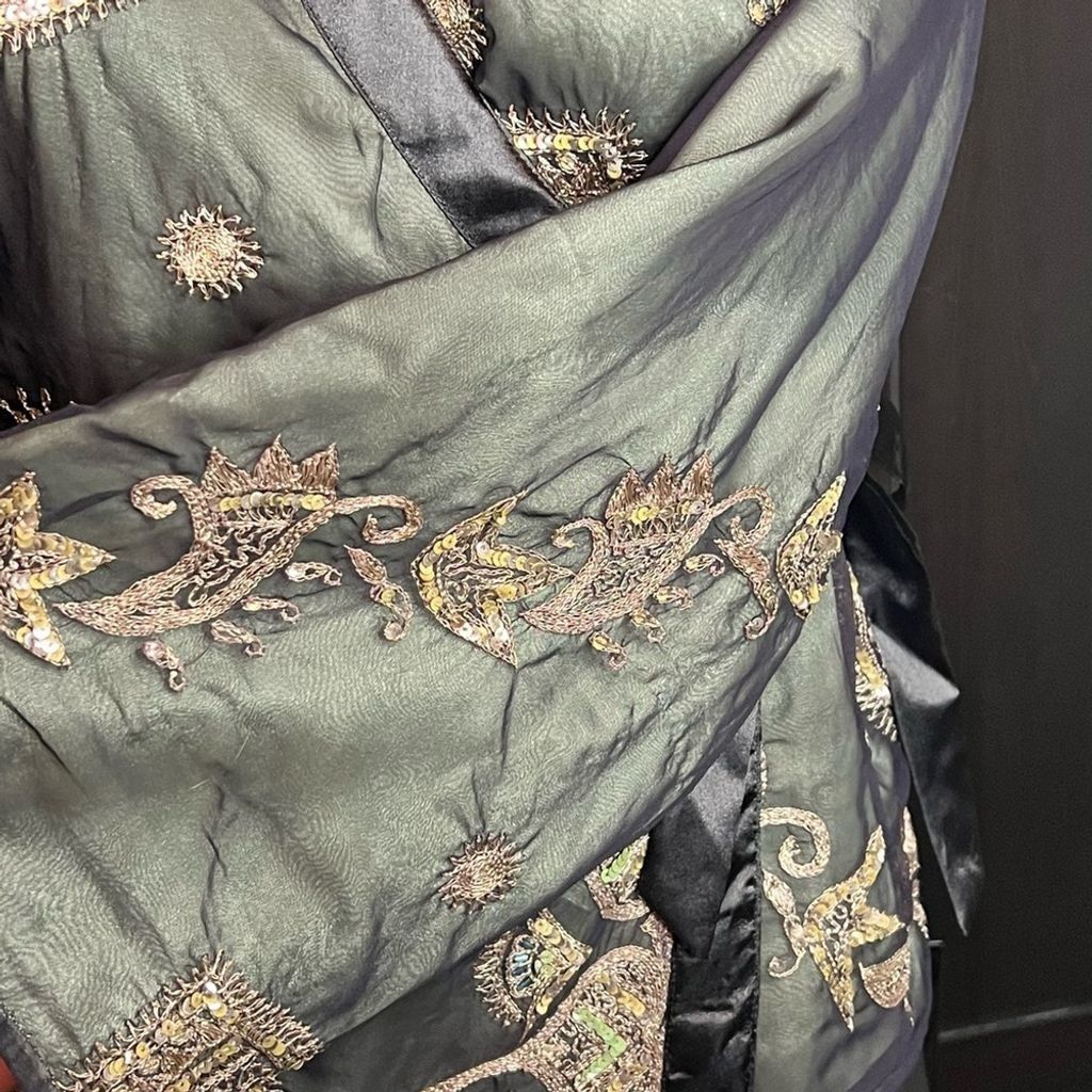 Alchemy Equipment ALCHEMY Gold/Sequin Embroidered Sari Fabric Blouse Medium Size M / US 6-8 / IT 42-44 - 4 Thumbnail