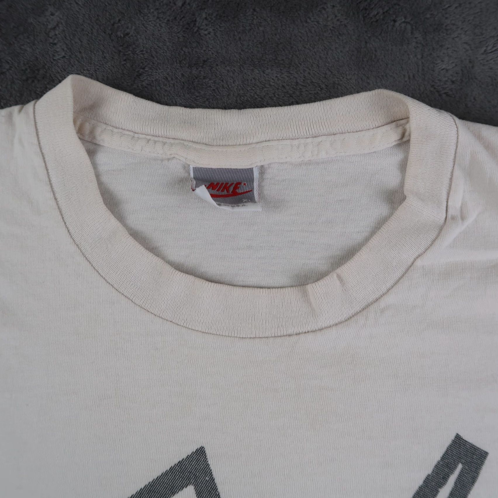 Nike Vintage Nike Just Do it T Shirt Size XL XLarge Made In USA Single Stitch 80s 90s White Mens Shirt Size US XL / EU 56 / 4 - 4 Thumbnail