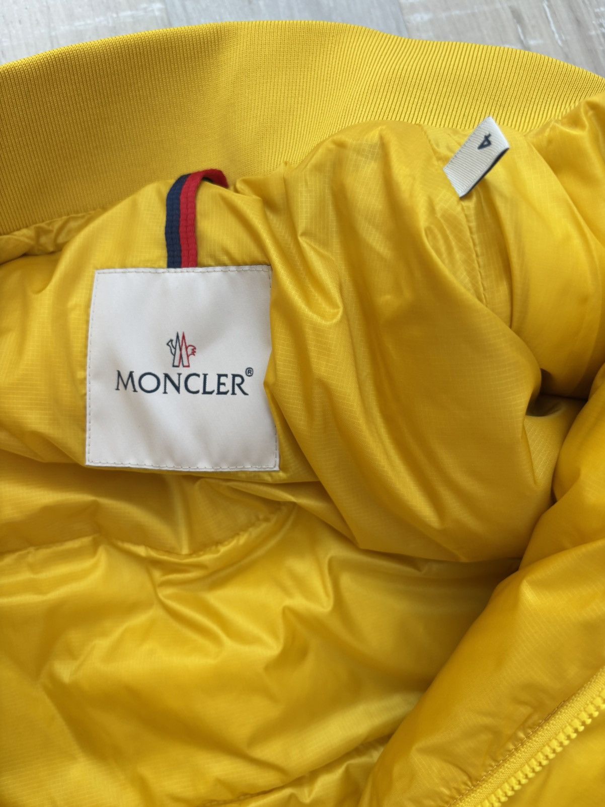 Moncler Doudoune sans manches Size US XL / EU 56 / 4 - 6 Thumbnail
