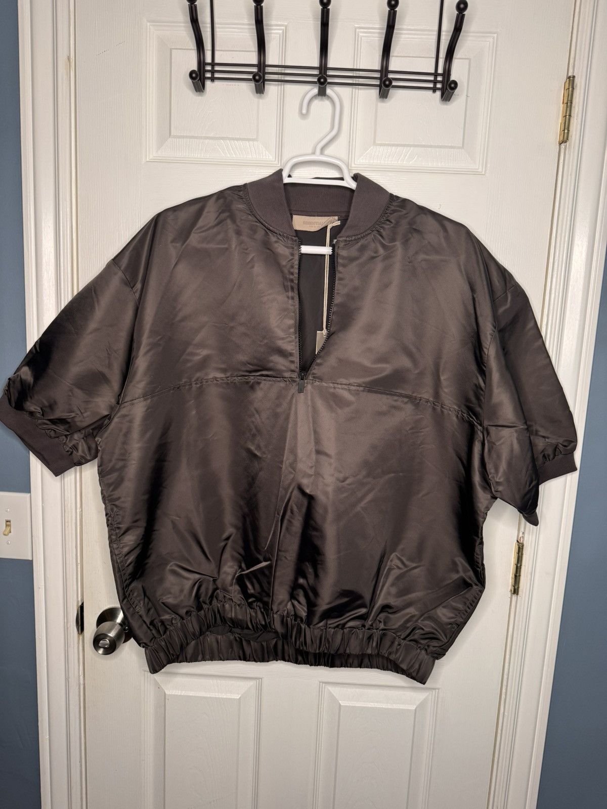 Fear of God Fear of God ESSENTIALS Nylon 1/4 Zip Size US XL / EU 56 / 4 - 1 Thumbnail