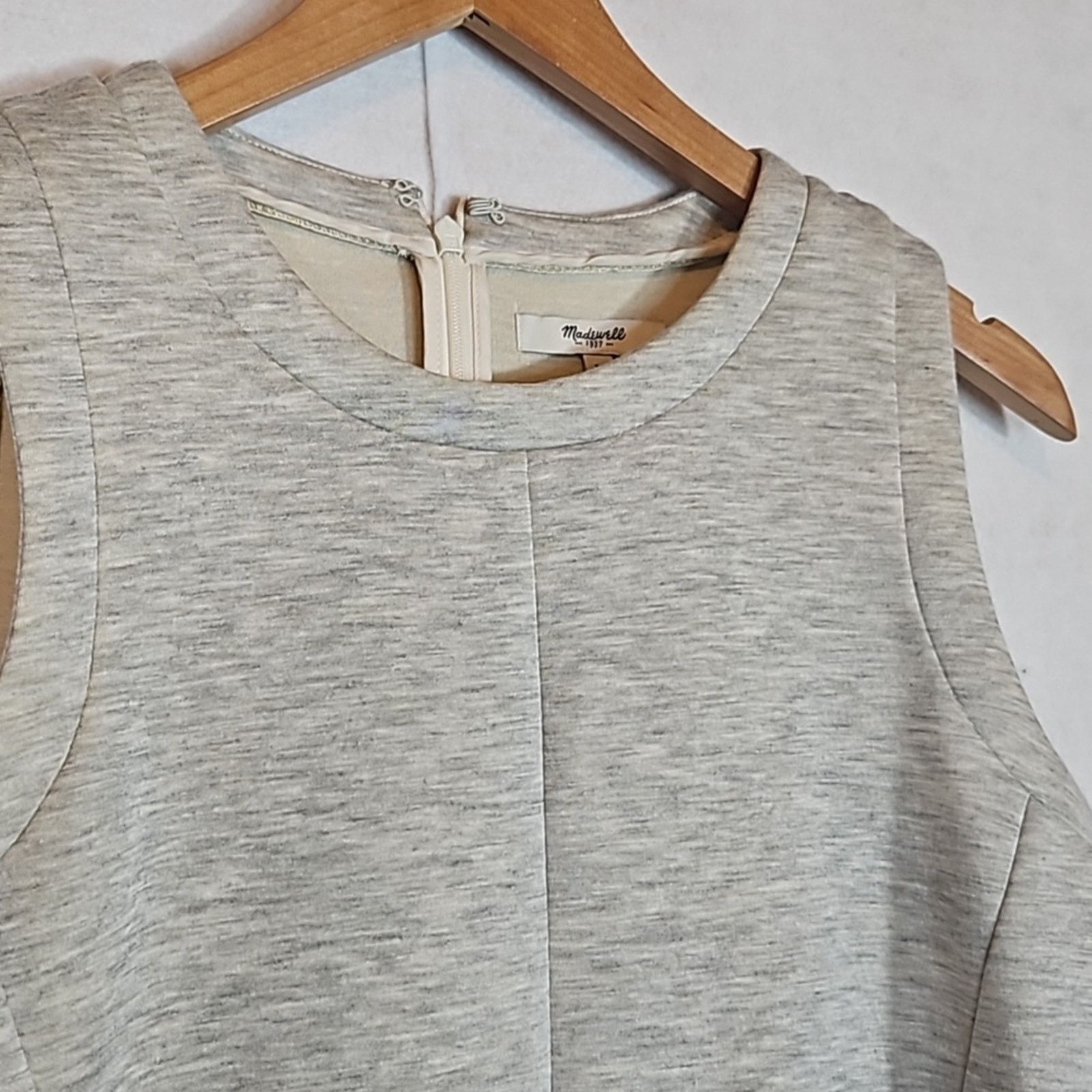 Madewell Madewell The Anytime Scuba Dress Sleeveless Heather Gray Size M / US 6-8 / IT 42-44 - 3 Thumbnail