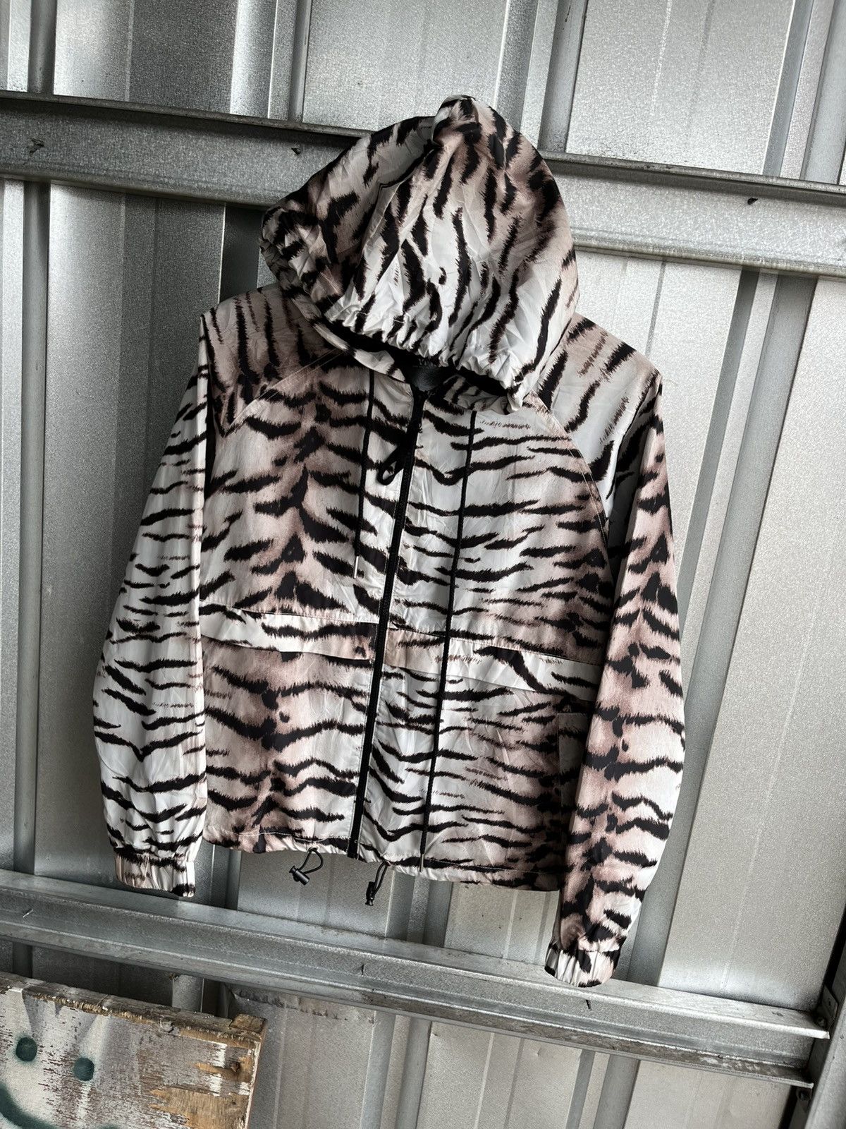 Forever 21 leopard forever 21 jacket boxyfit Size S / US 4 / IT 40 - 3 Thumbnail