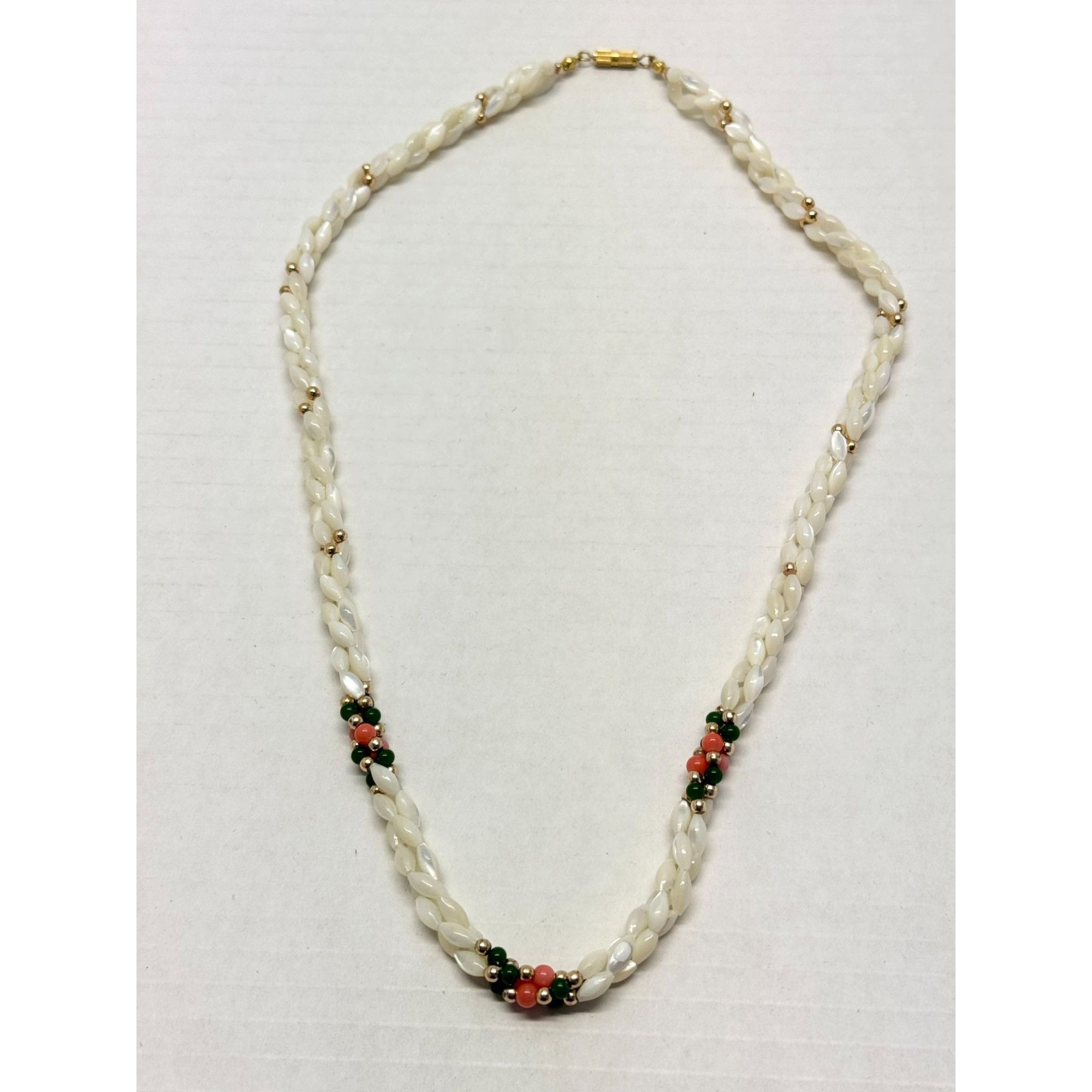Vintage Vintage mother of pearl coral beaded braided necklace Size ONE SIZE - 3 Thumbnail