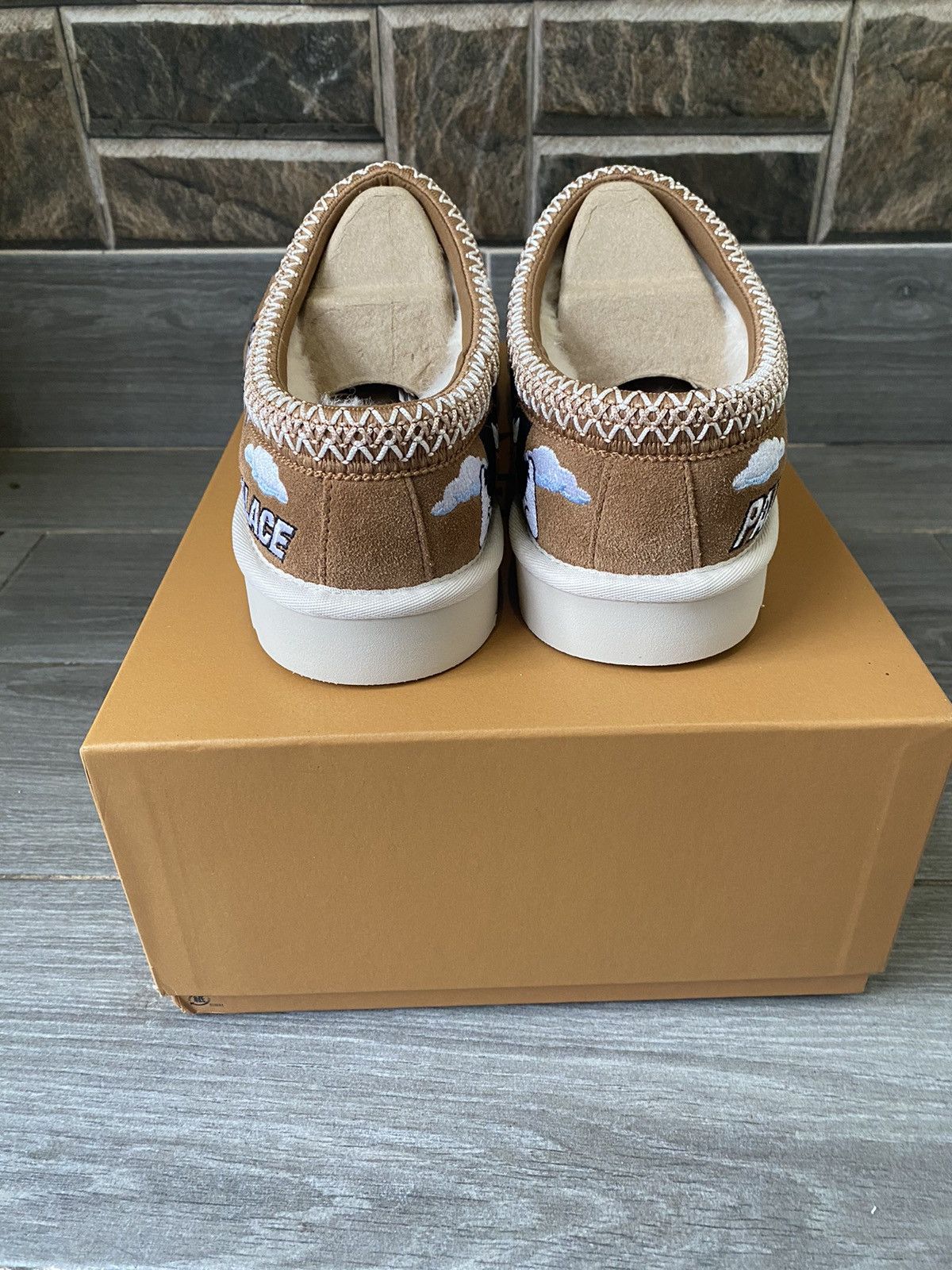Palace Palace Ugg Tasman Slipper Looney Tunes Chestnut Size 12 Size US 12 / EU 45 - 3 Thumbnail