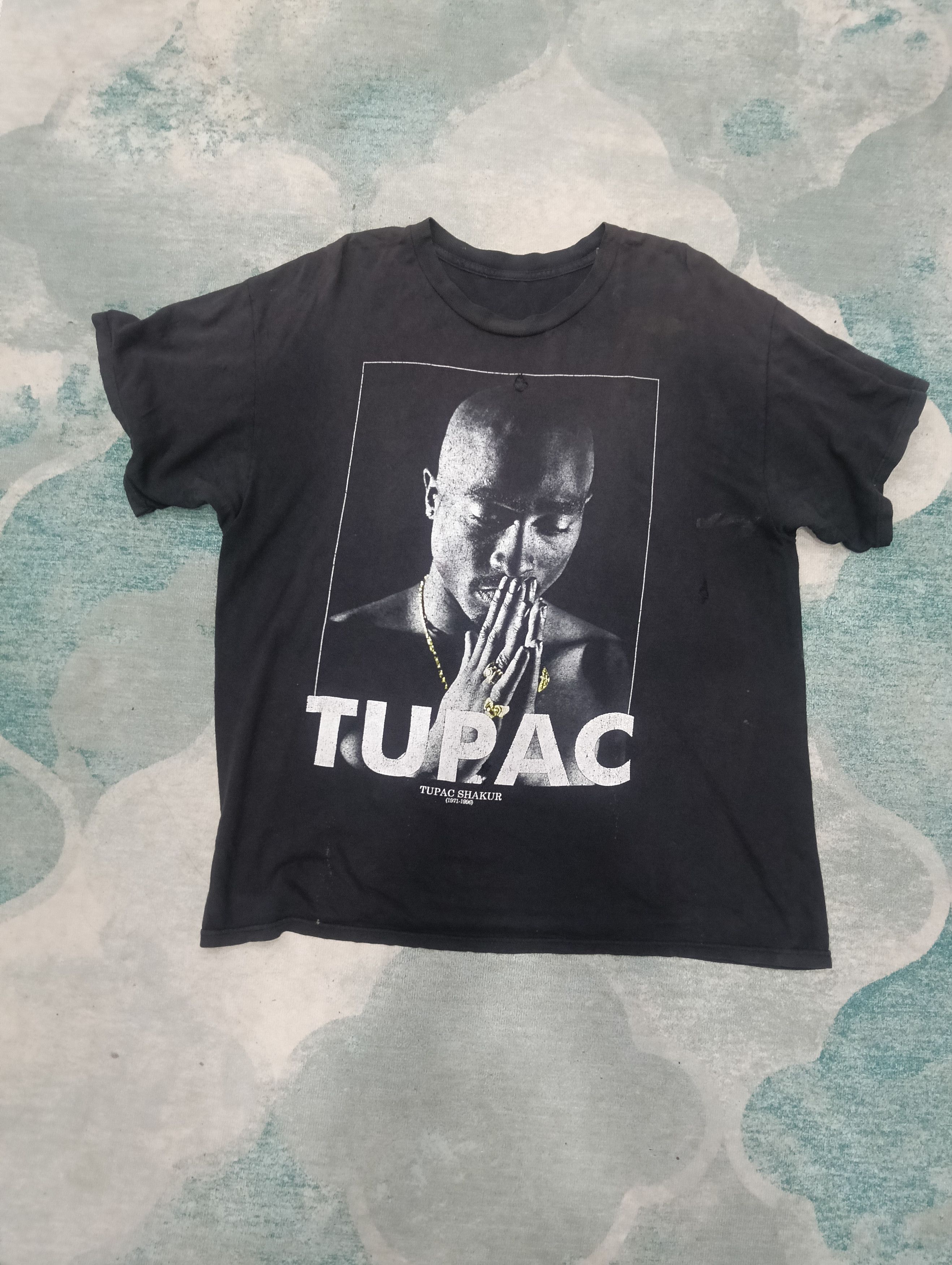Rap Tees × Vintage Vintage Y2K Tupac Shakur Tee Size US XL / EU 56 / 4 - 2 Thumbnail