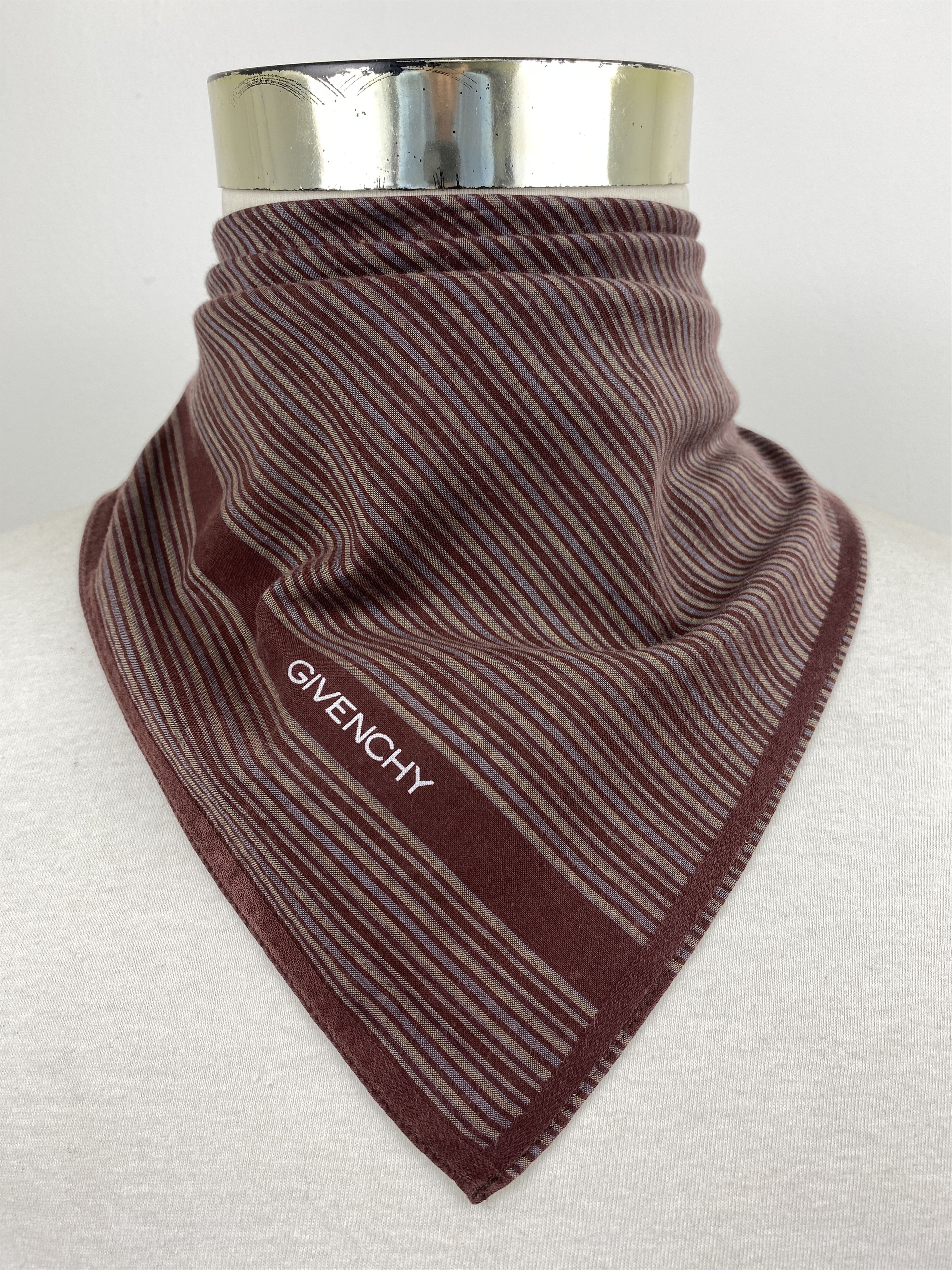 Givenchy Givenchy Bandana / Handkerchief / Neckerchief HKC0676 Size ONE SIZE - 1 Thumbnail