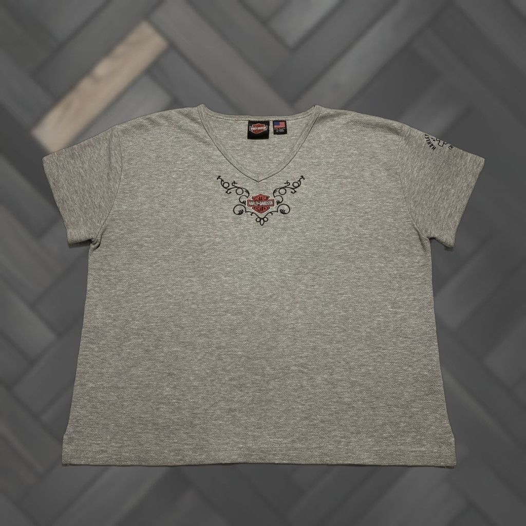 Harley Davidson Harley-Davidson T-Shirt Gray V-Neck Embroidered Logo XL Made in USA Mens Size XL / US 12-14 / IT 48-50 - 1 Thumbnail